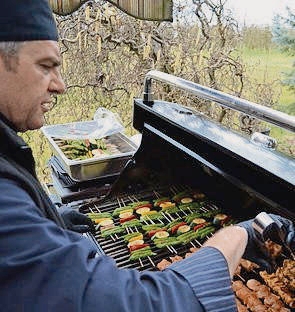 Grillkurs auf Bauernhöfen: Urchiges vom Spiess