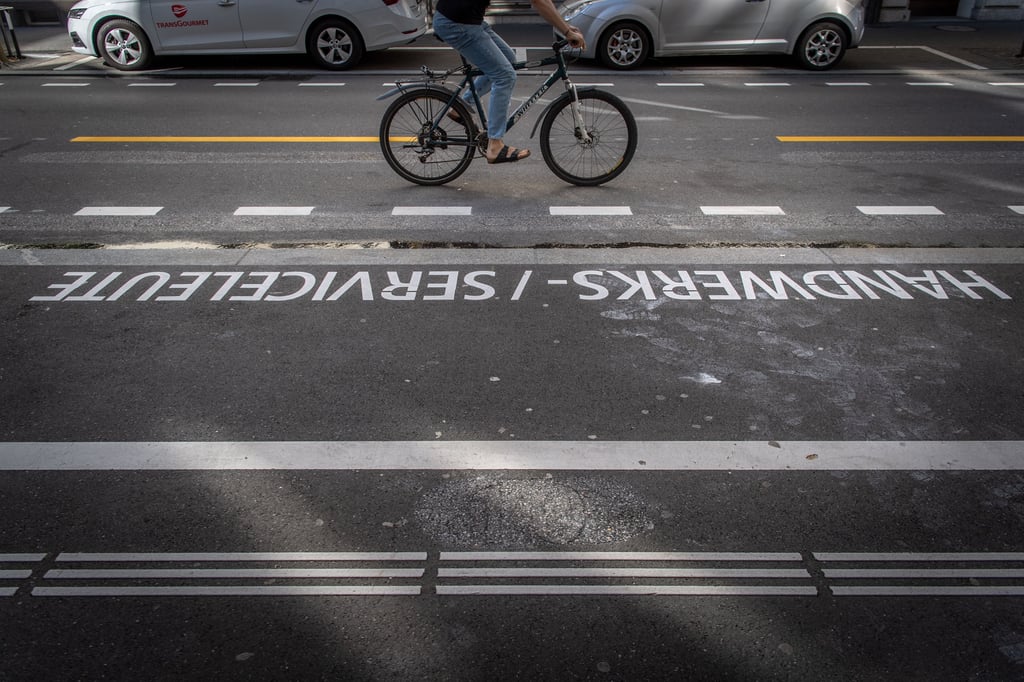 Stadt Luzern schafft wieder etwas mehr Parkplätze auf der Winkelriedstrasse