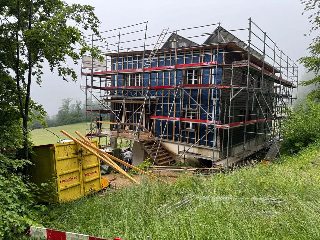 Das-Haselhaus-ist-fast-fertig-Nun-kann-das-neue-Pfadiheim-gebucht-werden
