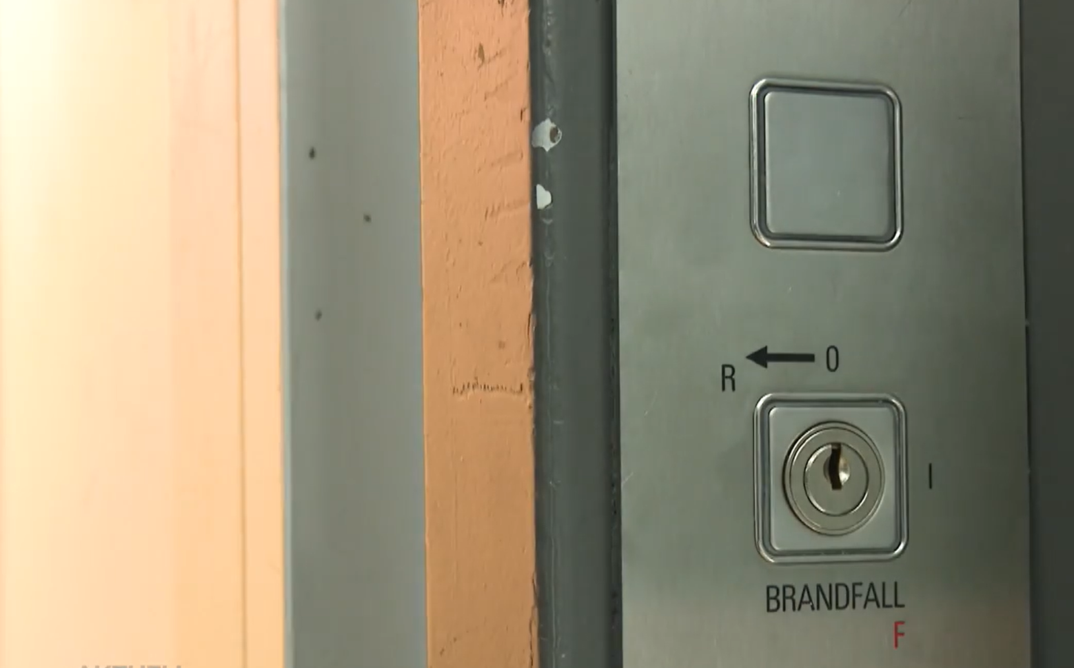 Bewohner-eingeschlossen-Defekter-Lift-sorgt-f-r-Frust