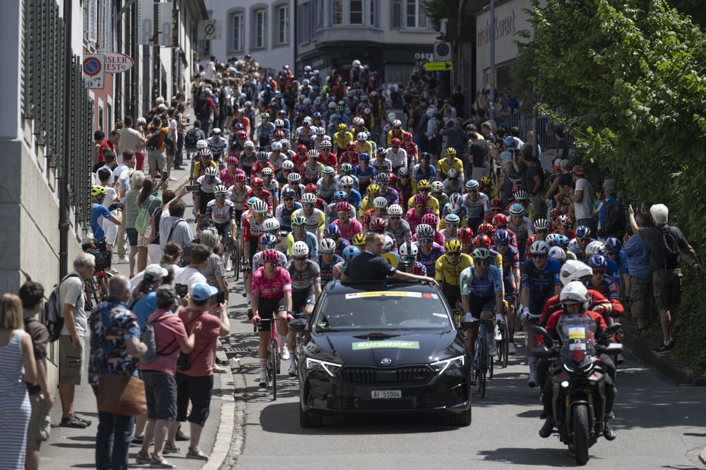 Galerie Start 3. Etappe Tour de Suisse