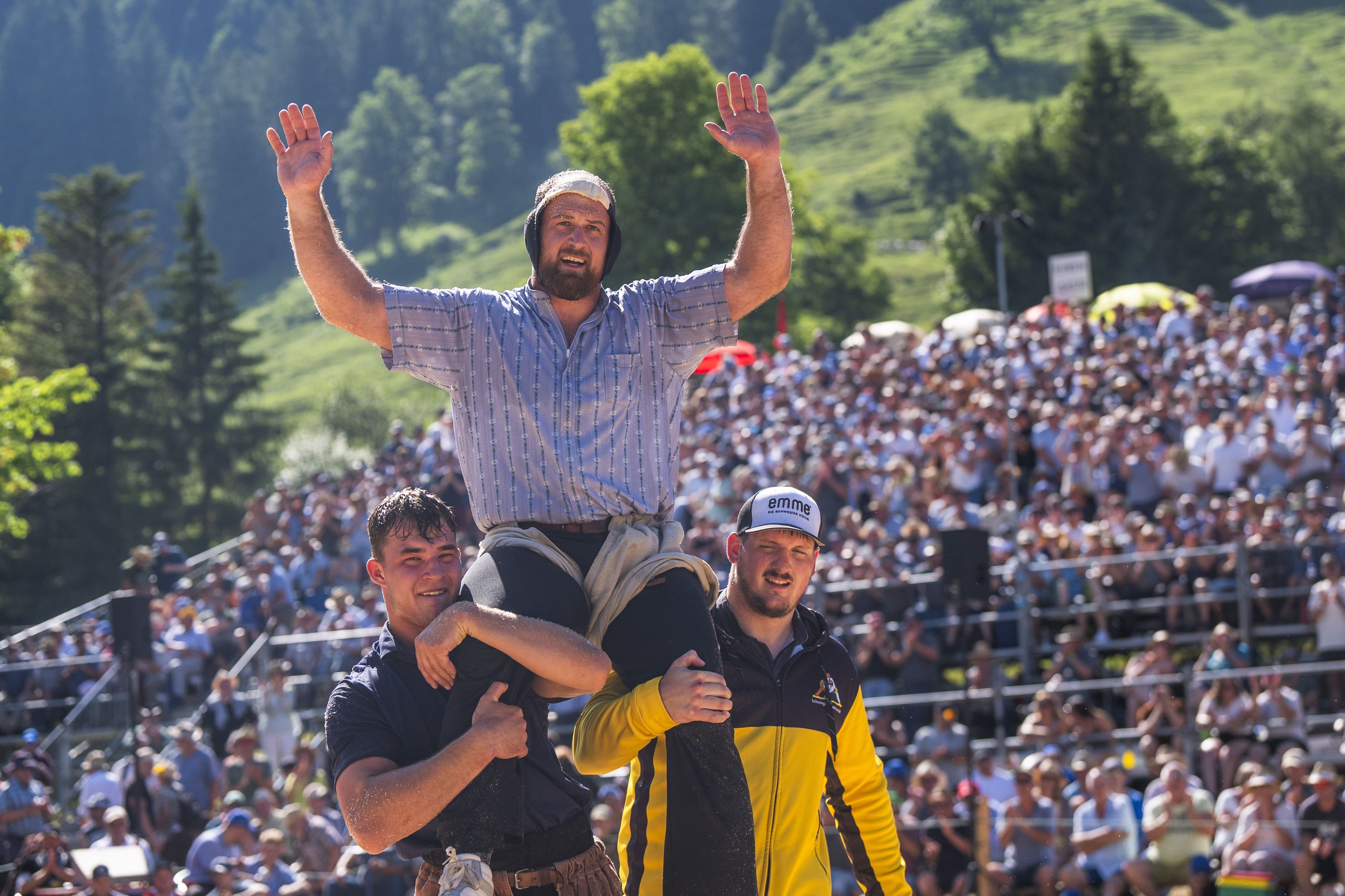 Juventus-gewinnt-erneut-deutlich-Aeschbacher-triumphiert-am-Schwarzsee-Alcaraz-mit-21-Turniersieg