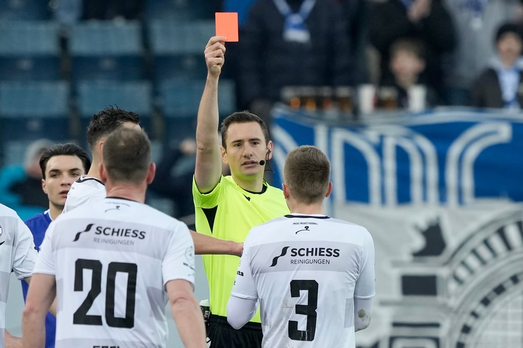 Nach der Eskalation im Gründenmoos: Brutale Attacke auf einen Schiedsrichter hat für den Spieler drastische Folgen