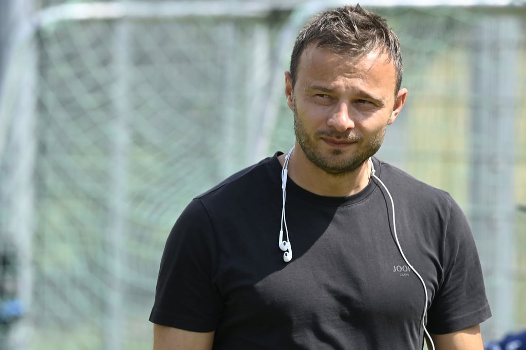 Mit Kabelstöpsel durch den Transfersommer: So formt Sportchef Zverotic das FCA-Kader
