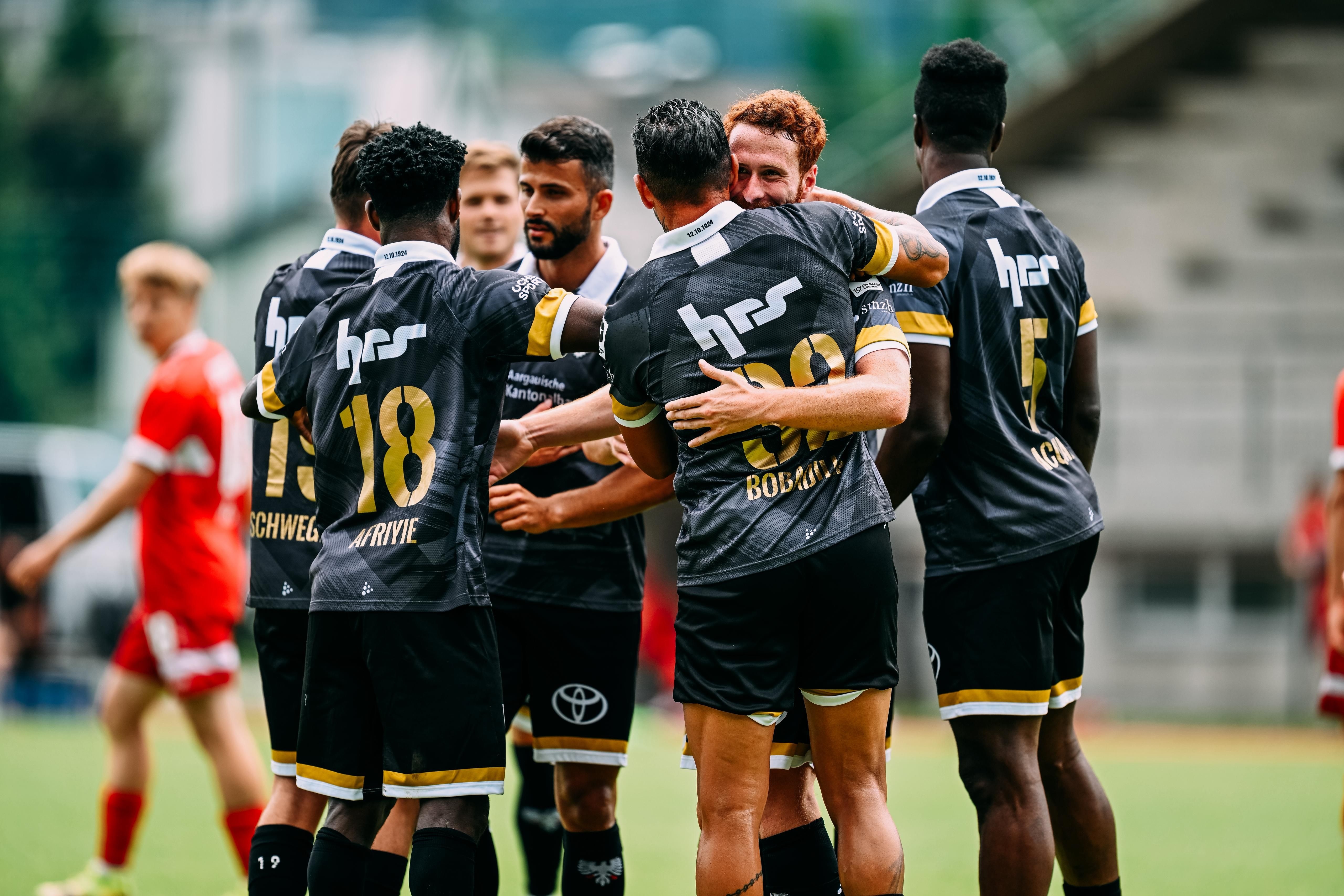 Traumtore-von-M-ller-und-Bobadilla-FC-Aarau-siegt-deutlich-gegen-VfB-Stuttgart-II