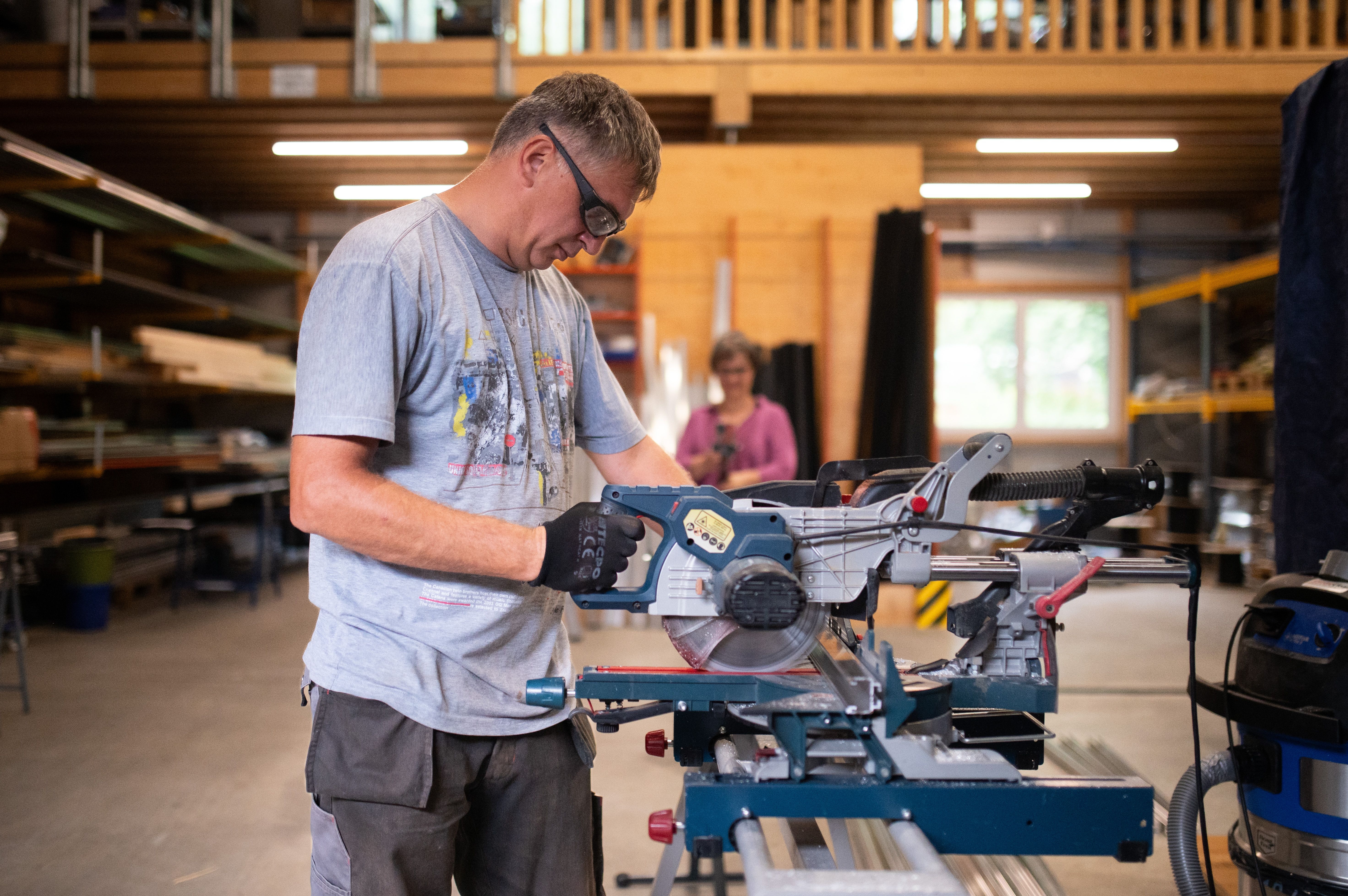 Solaranlagen-statt-Bomben-Wie-Menschen-mit-Schutzstatus-S-im-Thurgau-in-den-Arbeitsprozess-integriert-werden