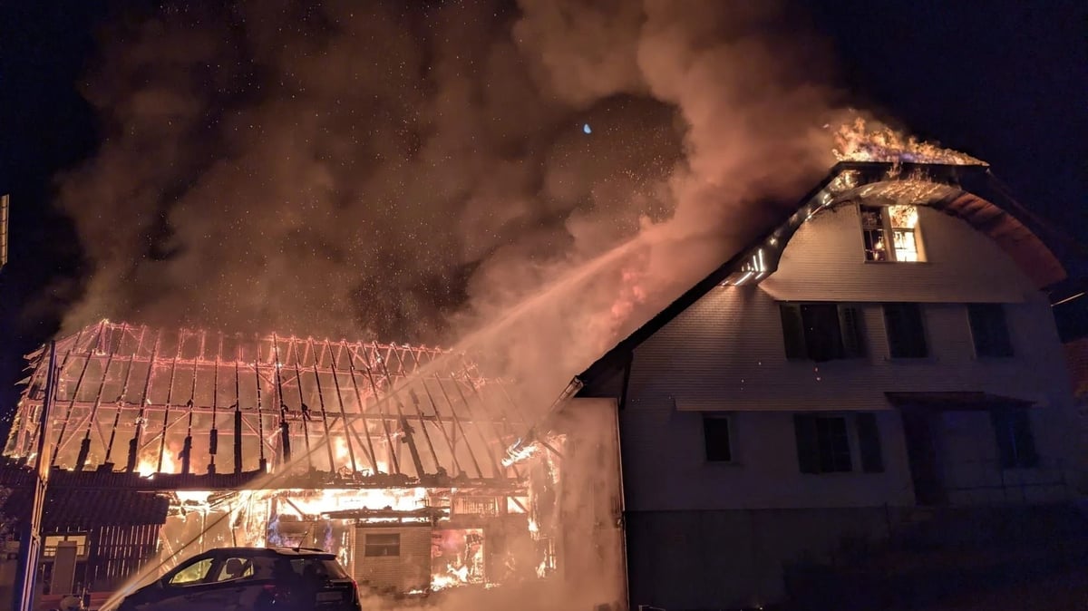 Wynau BE: Familie verliert bei Brand ihr Haus Wynau BE: Familie verliert bei Brand ihr Haus