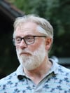 John Warpelin (die Mitte).