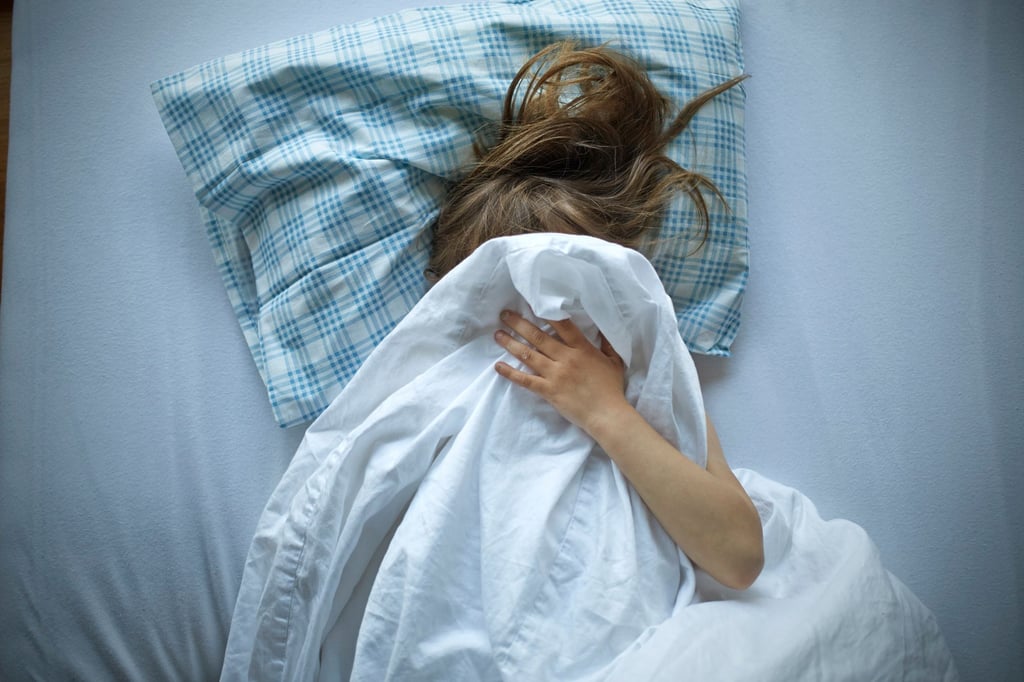 Bis ein Zahn abstarb: Mutter soll ihr Kind (8) auf üble Weise vernachlässigt haben