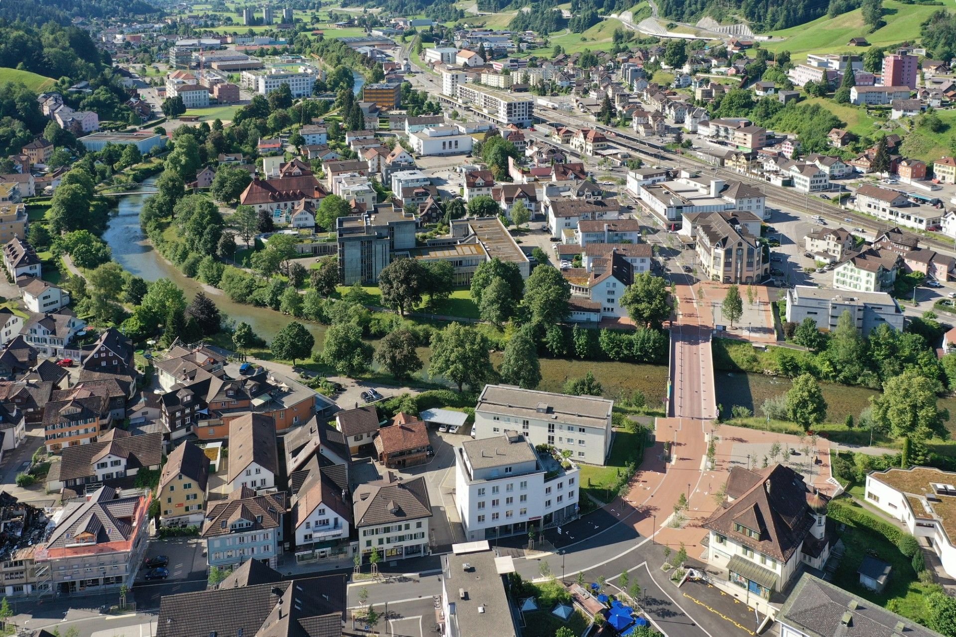 -wie-gewonnen-so-zerronnen-wattwil-nimmt-ber-6-millionen-mehr-steuern-ein-als-budgetiert-kann-sich-aber-nicht-lange-dar-ber-freuen