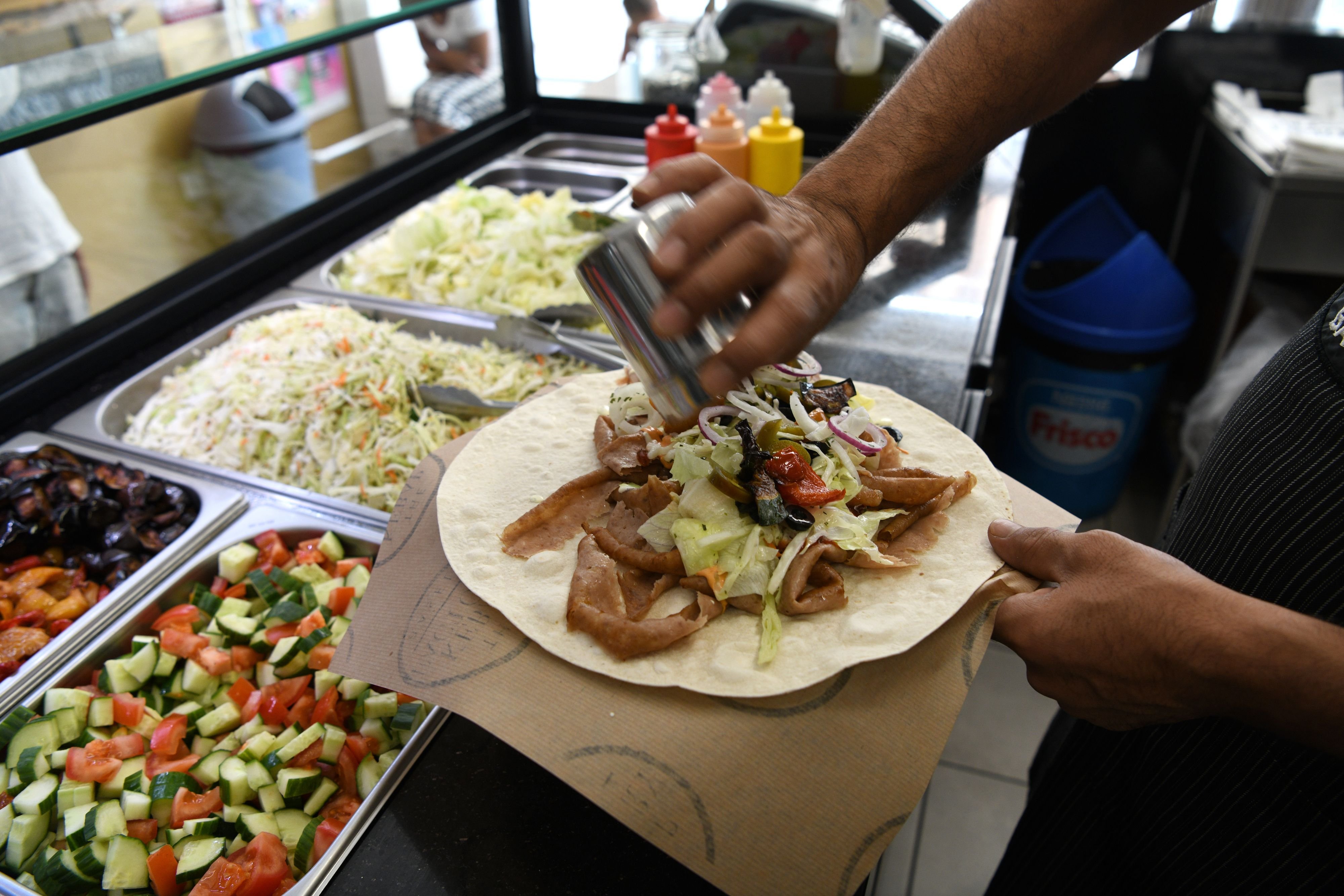 -Starke-Reinigungsm-ngel-Kebab-Imbissbetreiber-und-Ladeninhaber-verurteilt