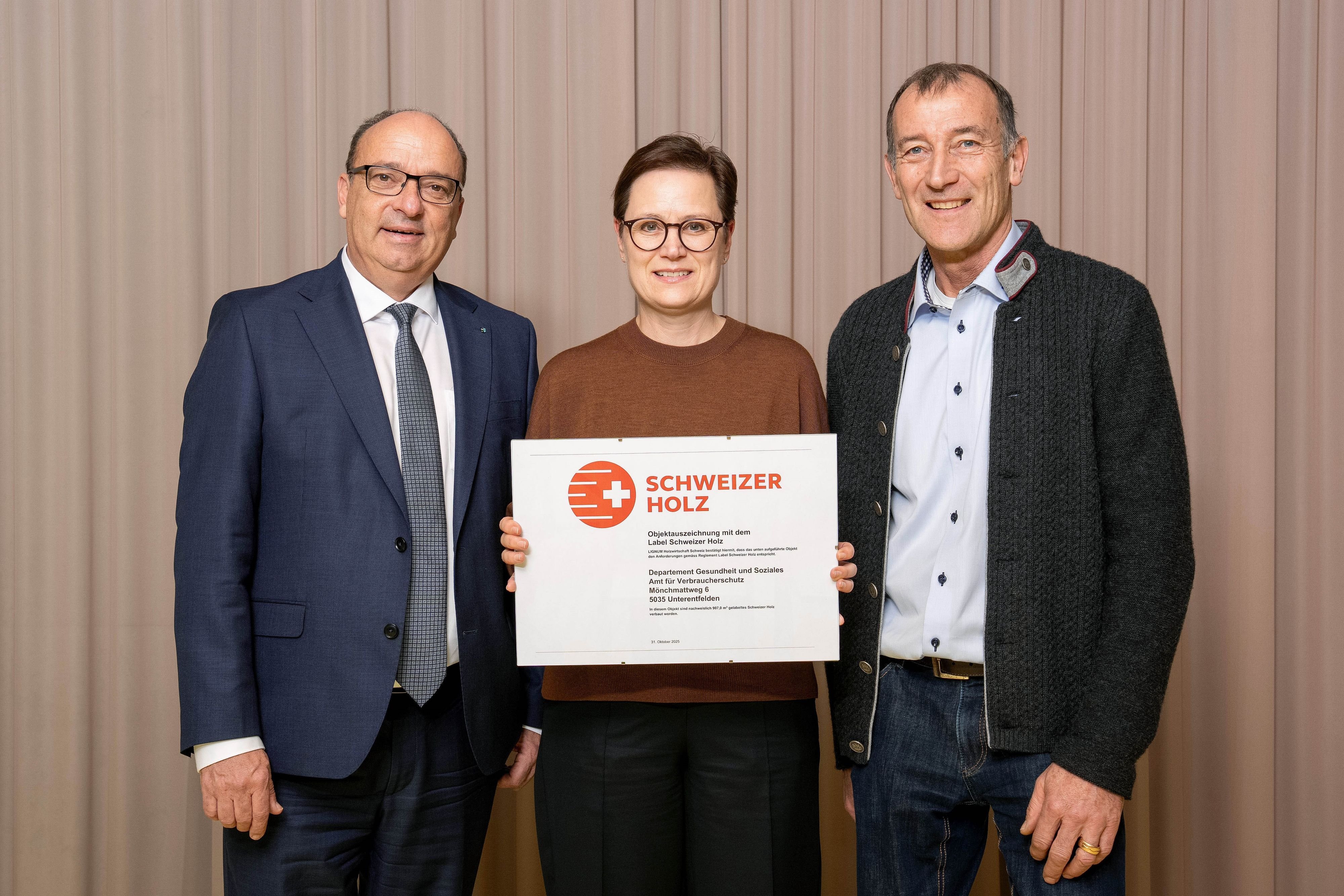 Pro-Holz-Aargau-ehrt-kantonales-Geb-ude-f-r-nachhaltige-Bauweise