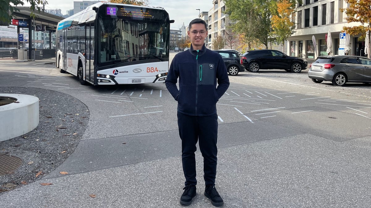 Aargau influencer walks all BBA bus lines