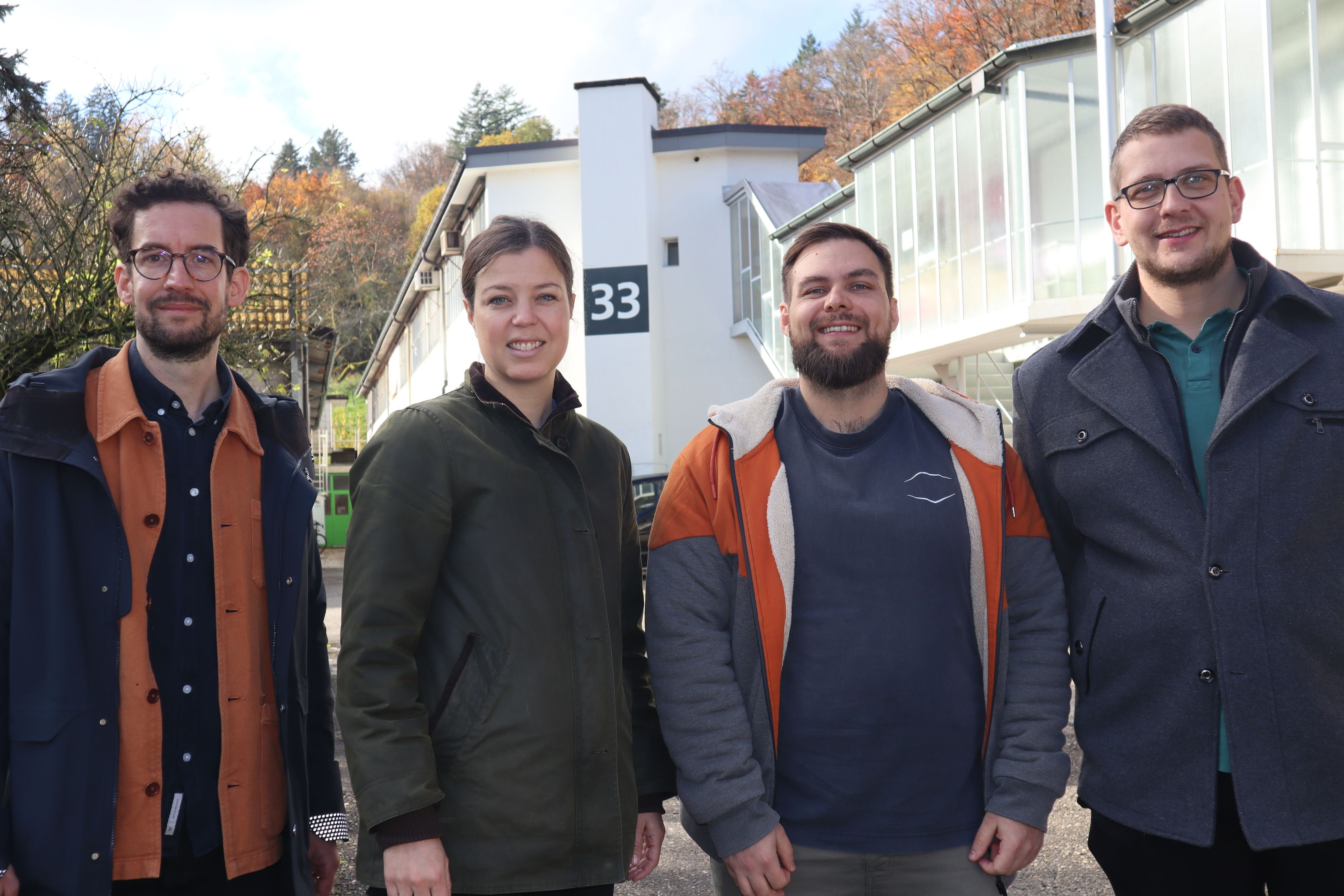 Einst-Fabrik-heute-Heim-f-r-Handwerk-Hobby-Kunst-und-Design