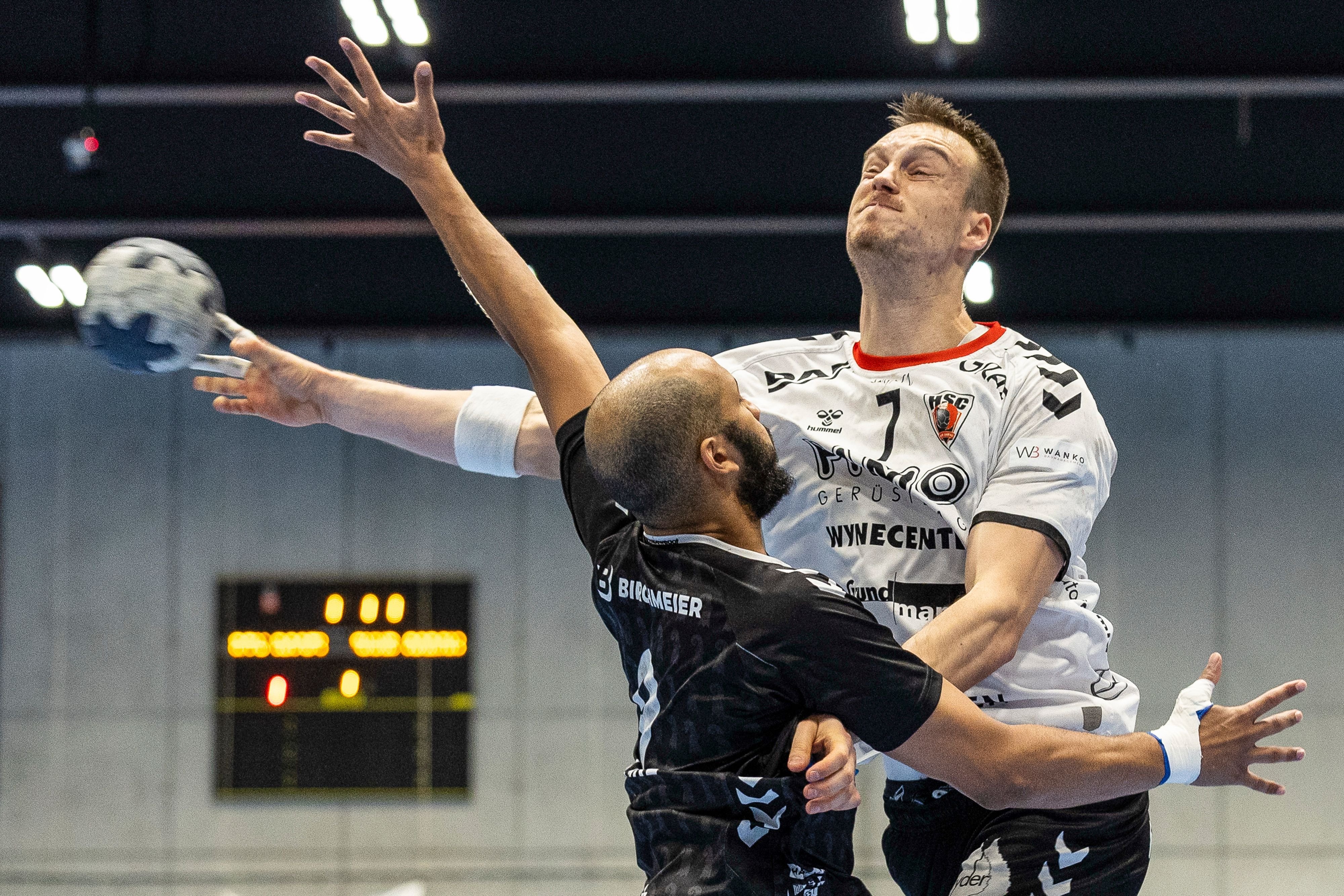 Der-HSC-Suhr-Aarau-l-sst-Basel-keine-Chance-und-verl-sst-die-Abstiegspl-tze