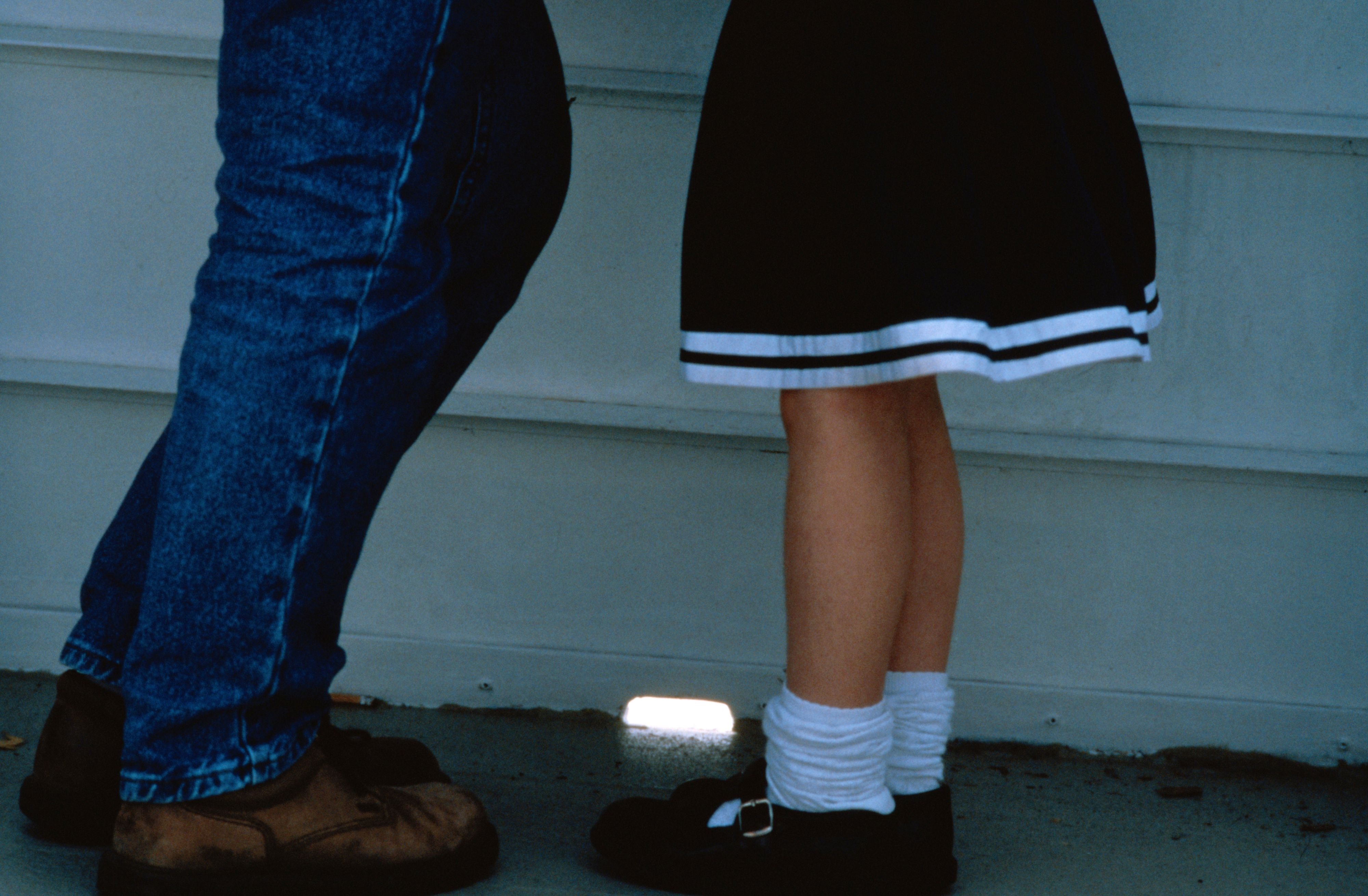 Weil-er-sich-im-Wald-vor-zwei-M-dchen-entbl-sst-hat-Gericht-verurteilt-Mann-wegen-Exhibitionismus