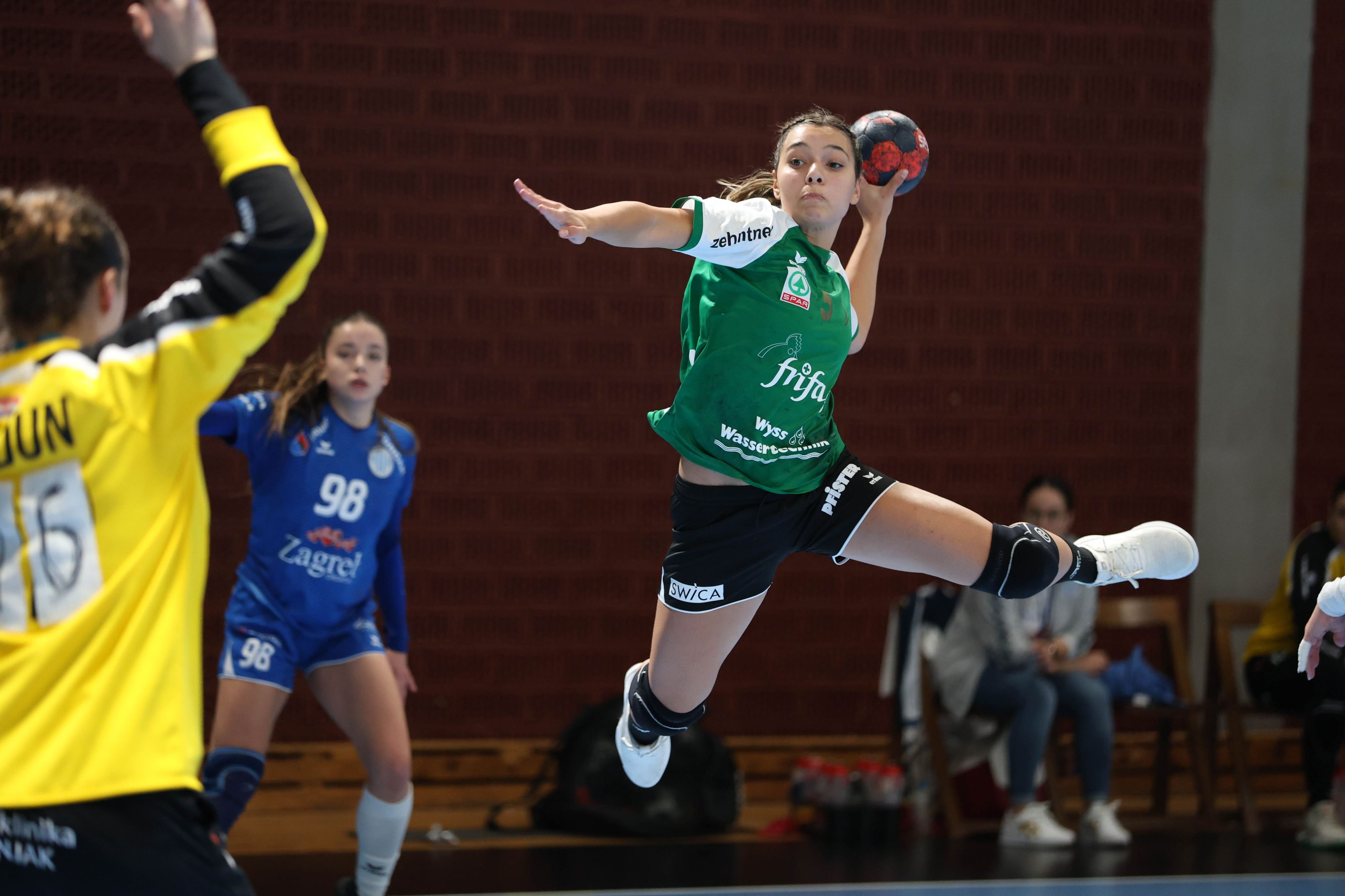 LC-Br-hl-mit-Unentschieden-und-Viertelfinalqualifikation