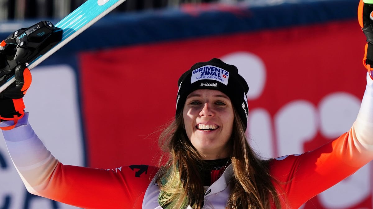 Camille Rast in Gurgl auf dem Podest - Shiffrin siegt überlegen