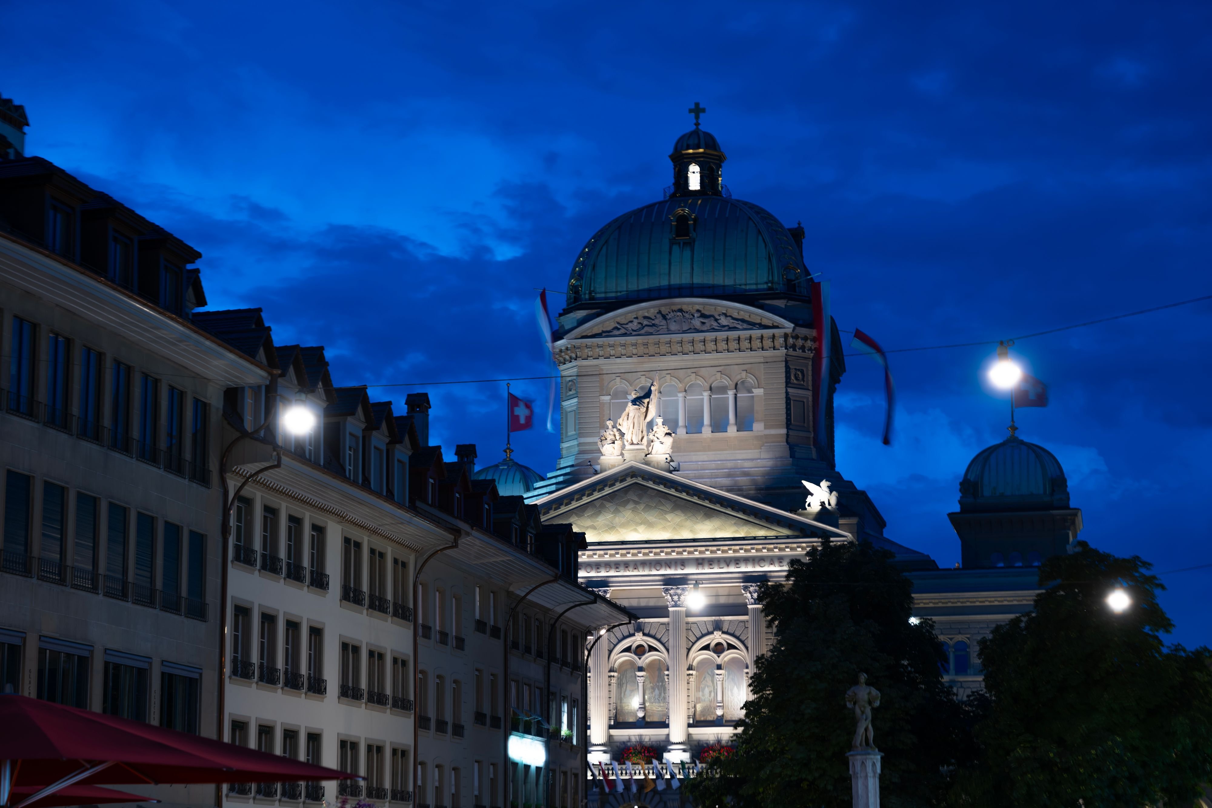 Federal Government: Staff to be increased again