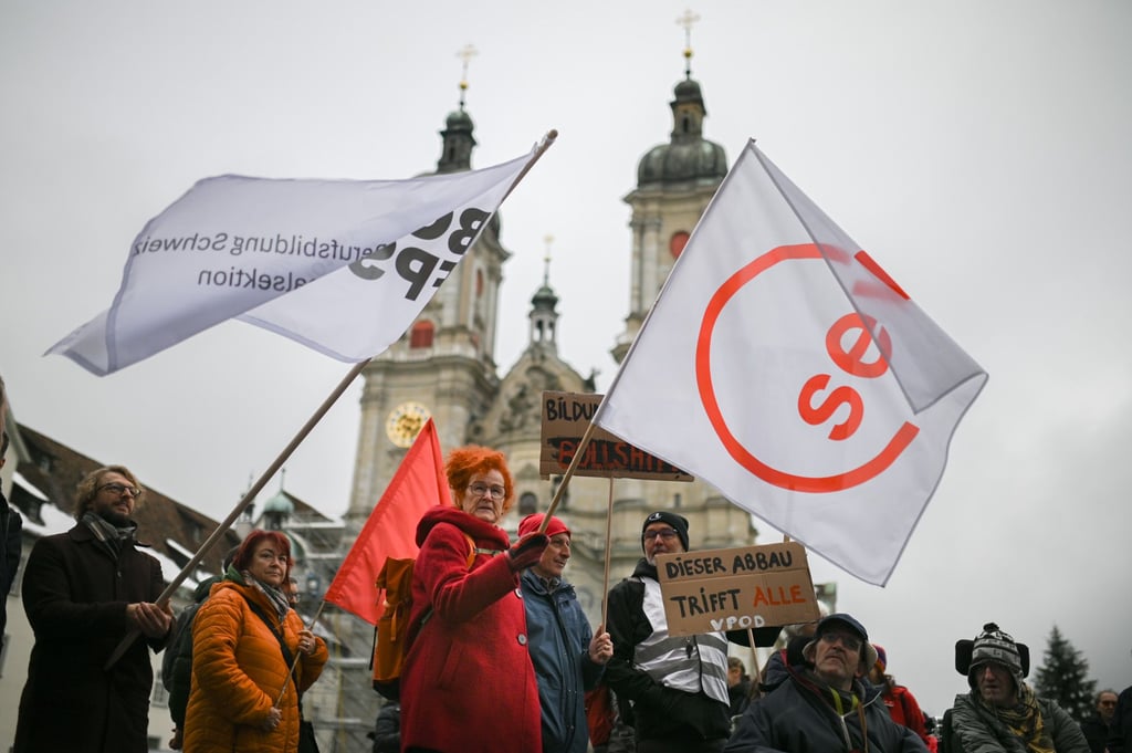 Pünktlich zur Wintersession: Petition gegen das St.Galler Sparpaket wurde mit über 5000 Unterschriften eingereicht
