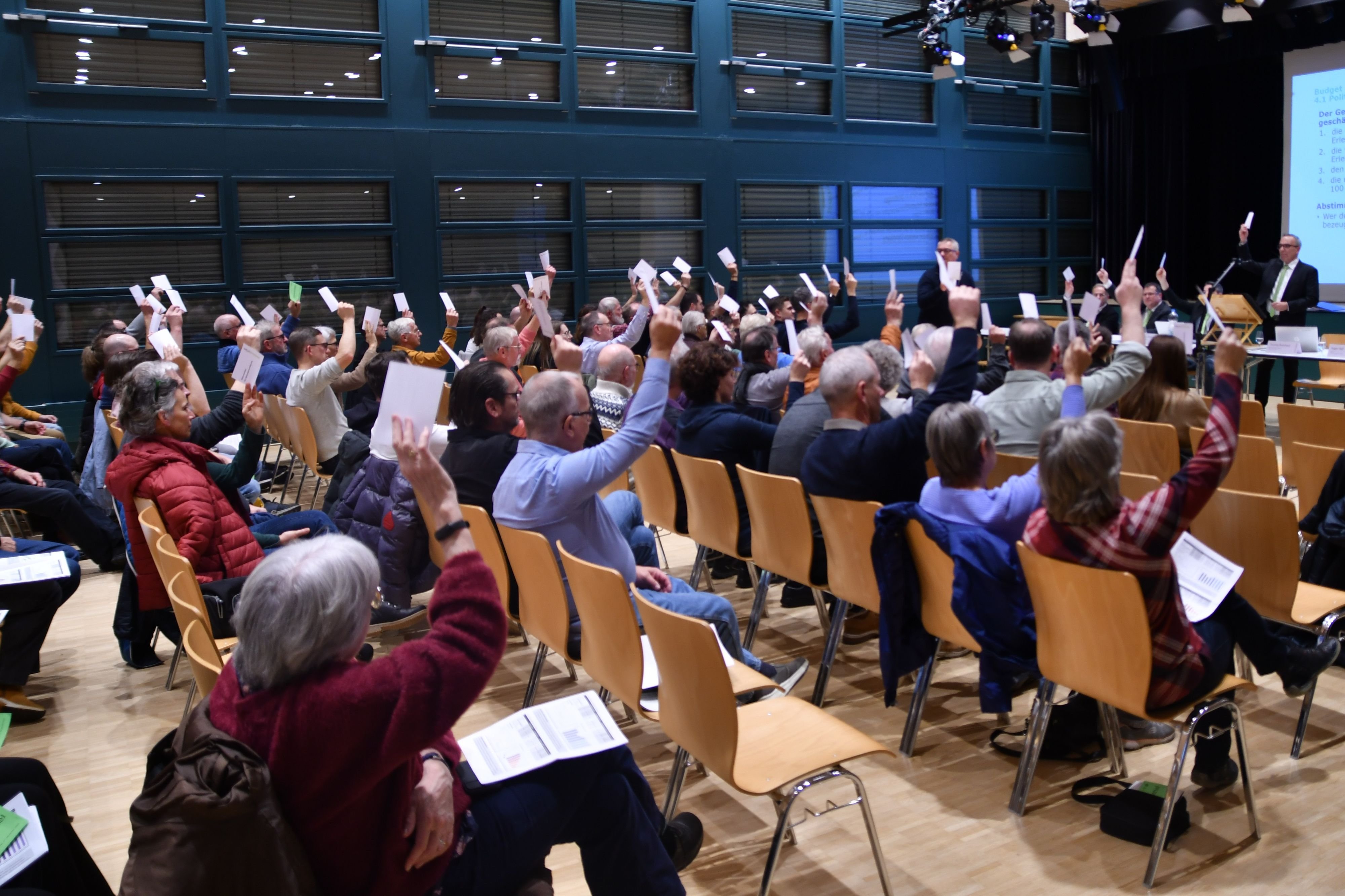 Erlen continues to postpone a tax increase, but probably not for much ...