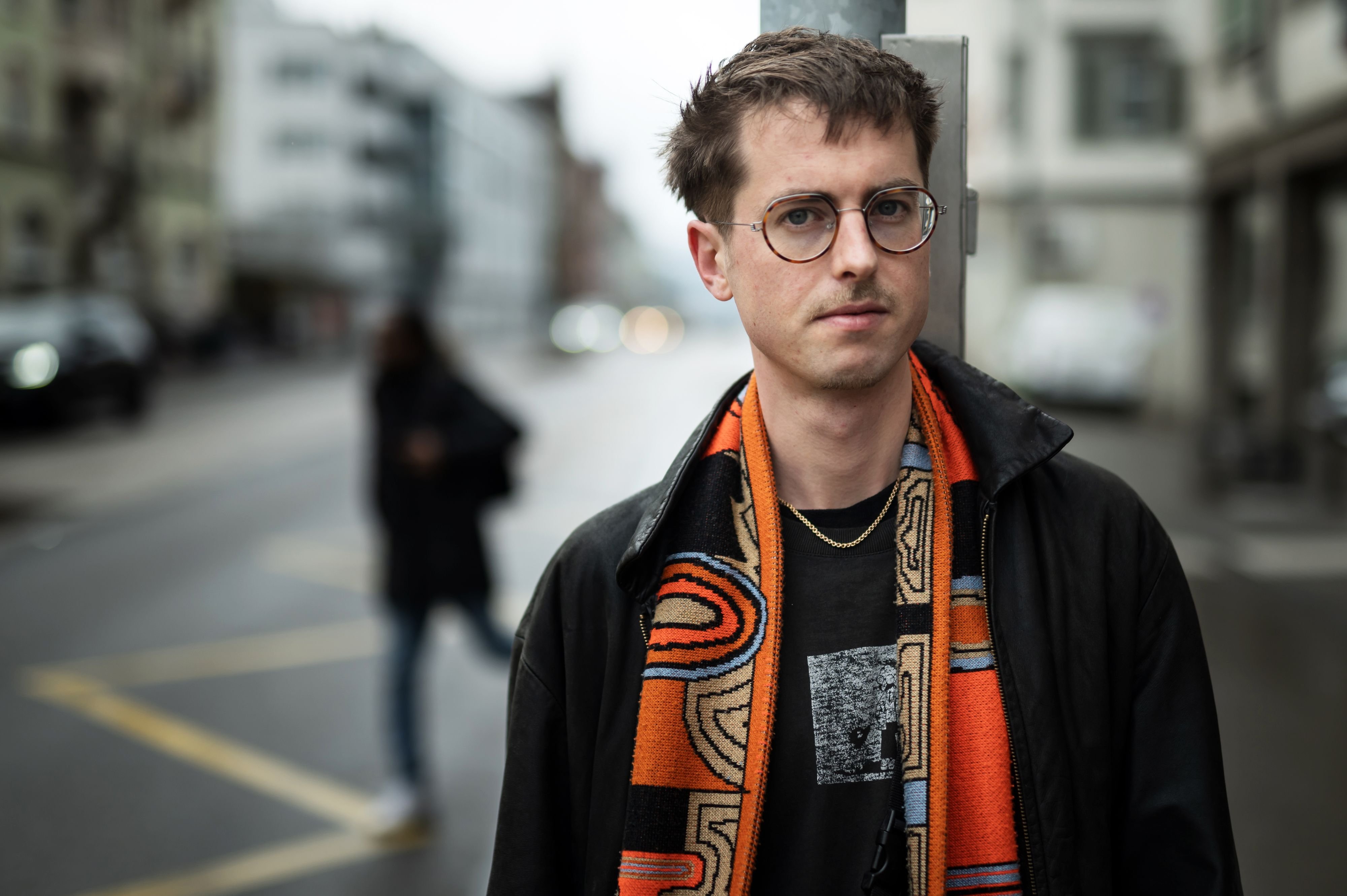 Ekel-vor-der-Welt-Der-St-Galler-Basil-Kehl-zerlegt-auf-dem-neuen-Dachs-Album-humorvoll-und-bitterb-se-die-Gegenwart