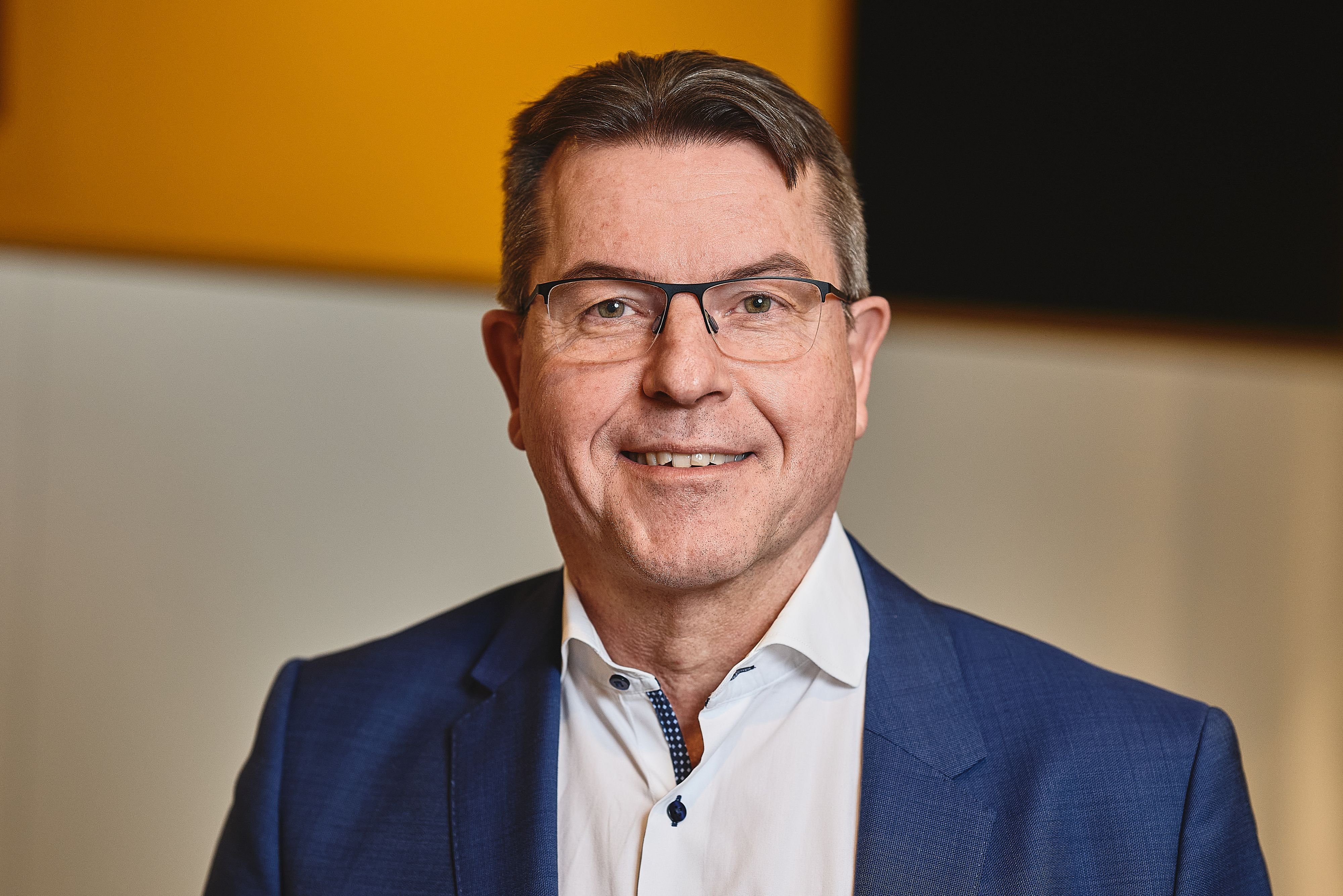 Wieso-hat-Swissmedic-Direktor-Raimund-Bruhin-seine-Krankschreibung-verschwiegen-