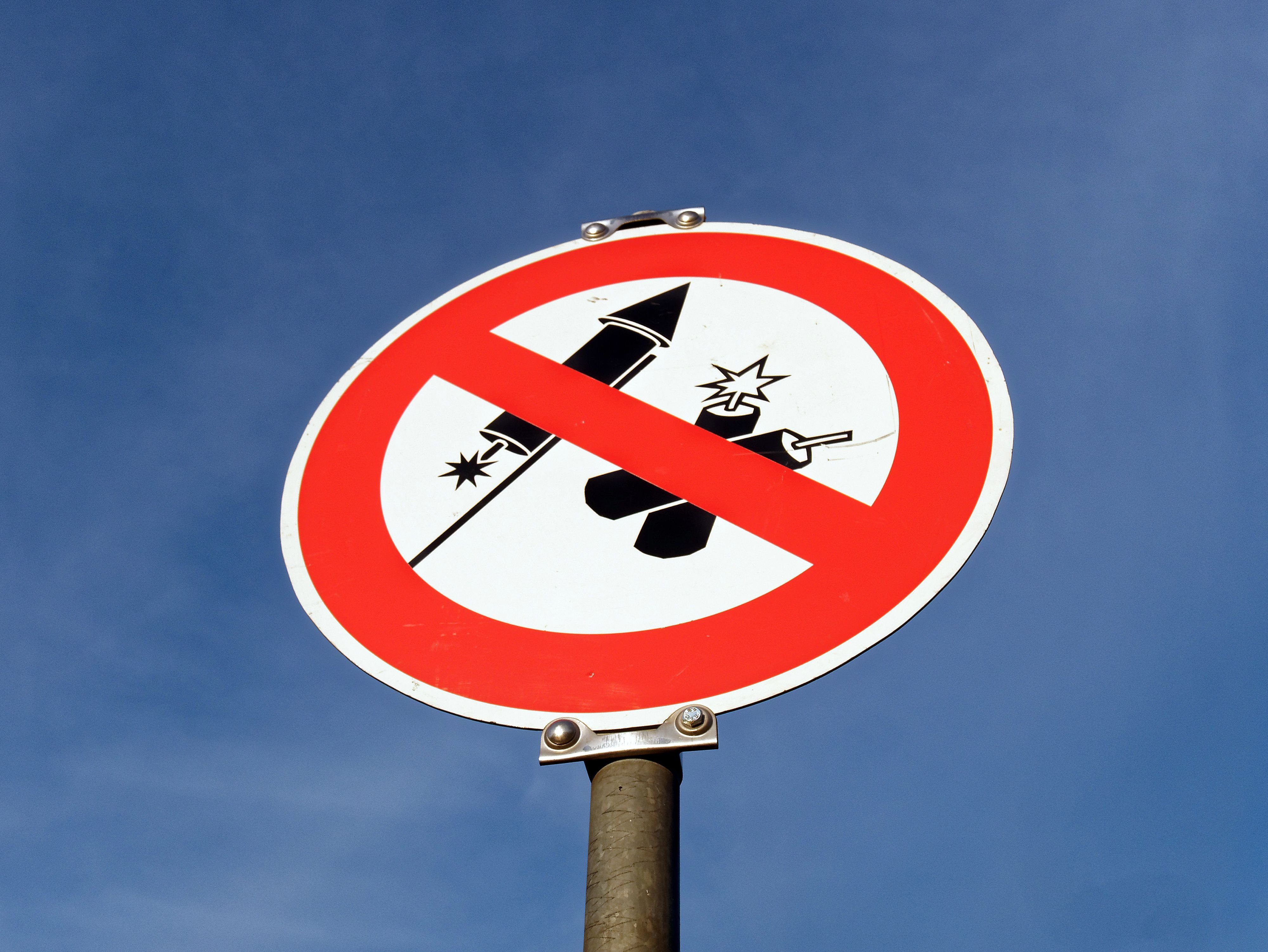 Raketen-nur-noch-mit-Bewilligung-Ostschweizer-H-ndler-wehren-sich-gegen-Feuerwerksinitiative-zeigen-sich-aber-kompromissbereit