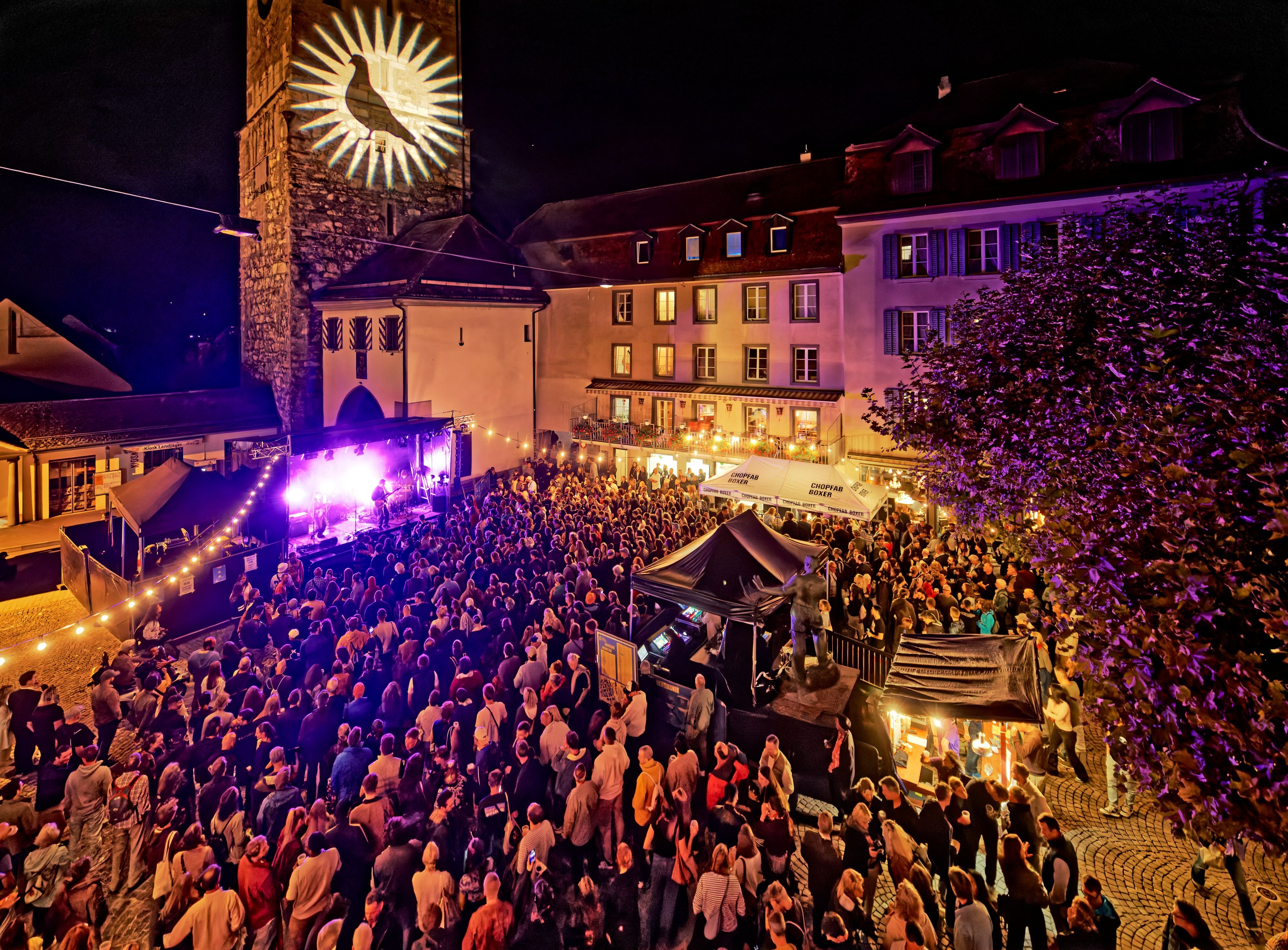 Hohe-Lebensqualit-t-aber-Problem-mit-Sicherheit-Dieses-Zeugnis-stellt-die-Bev-lkerung-der-Stadt-aus