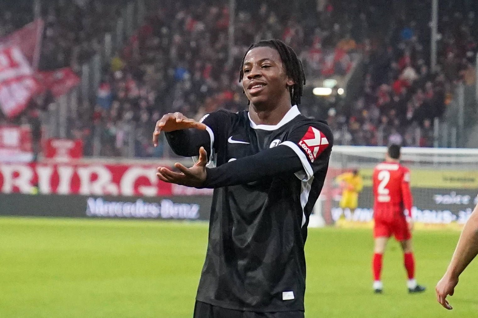 -Ich-bin-niemand-ich-habe-nichts-geschafft-So-tickt-der-Schweizer-Nati-Aufsteiger-Johan-Manzambi-