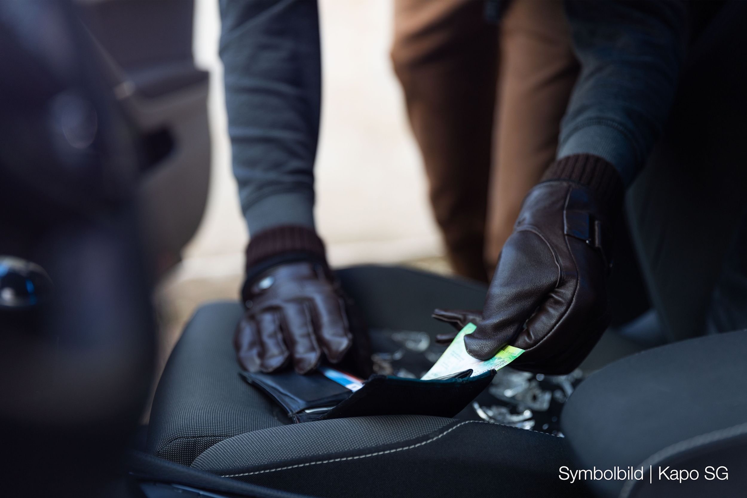 Ein-Auto-ist-kein-Tresor-Nach-Tiefgaragen-Einbruchsserie-in-der-Region-Rorschach-geben-Polizei-und-ein-Sicherheitsexperte-Tipps