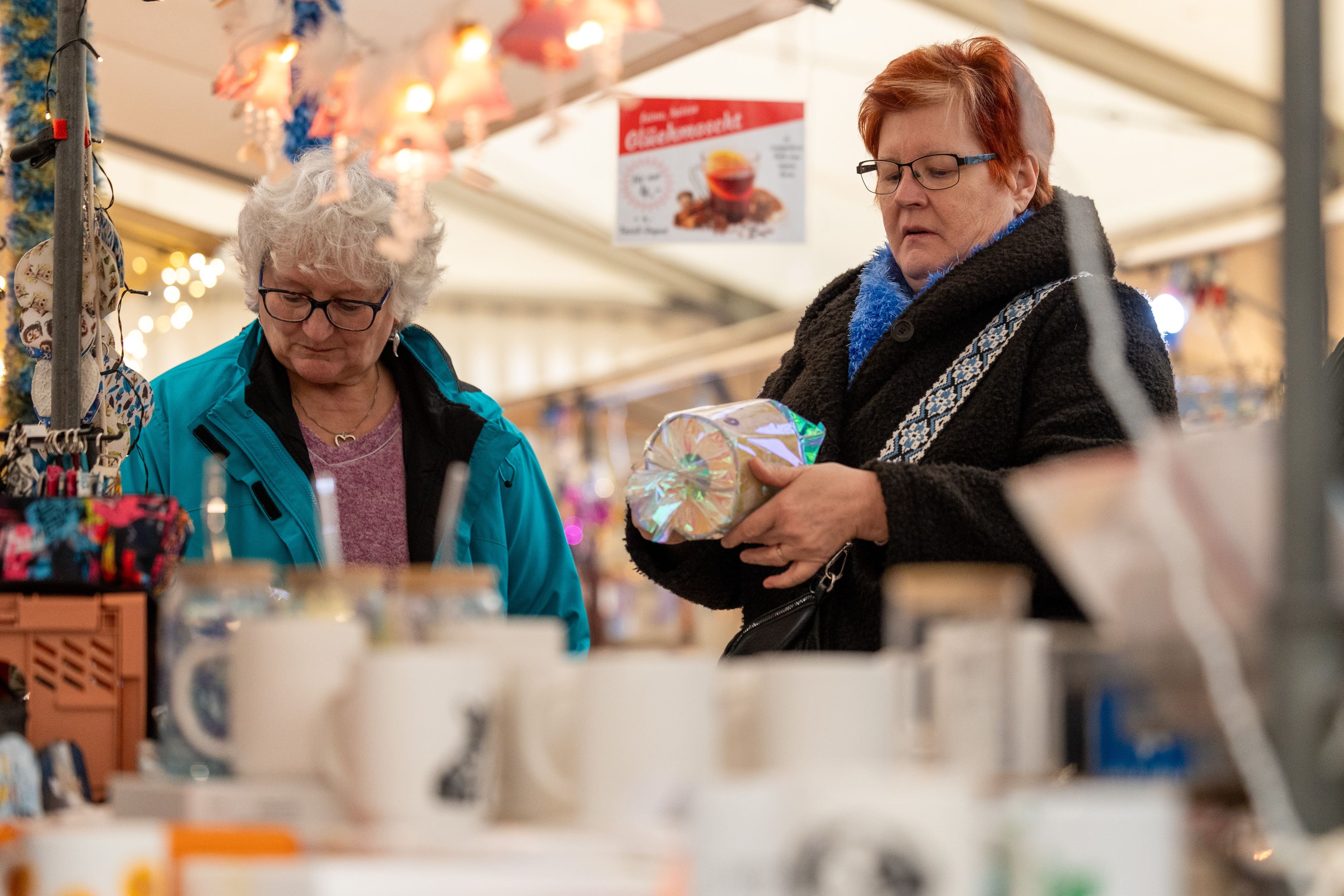 Der-Weihnachtsmarkt-Grenchen-brachte-Licht-und-Freude-in-den-Nebel
