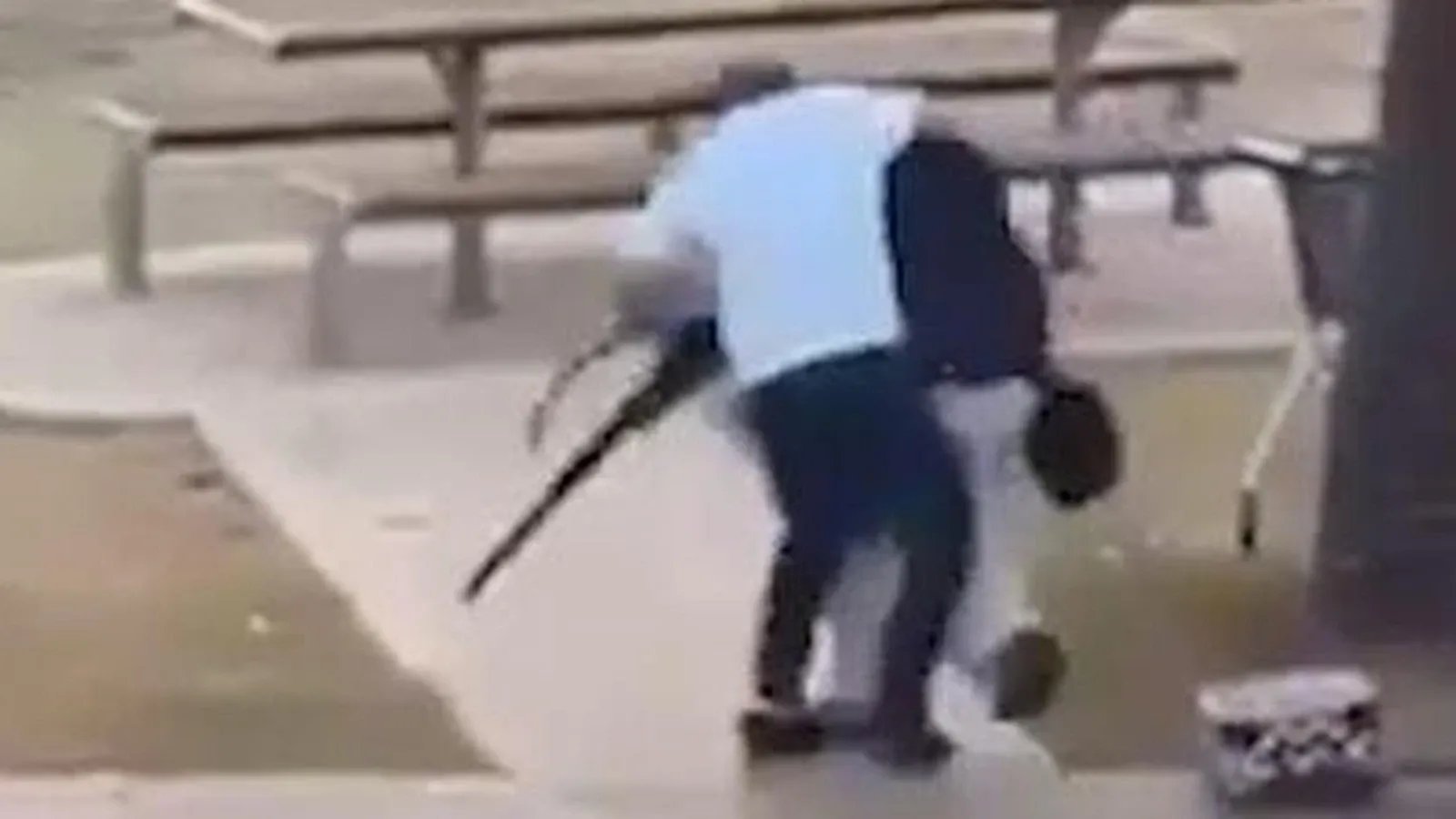 Bondi-Beach-unter-Beschuss-Ein-Angriff-der-Australiens-Schwachstellen-offenlegt