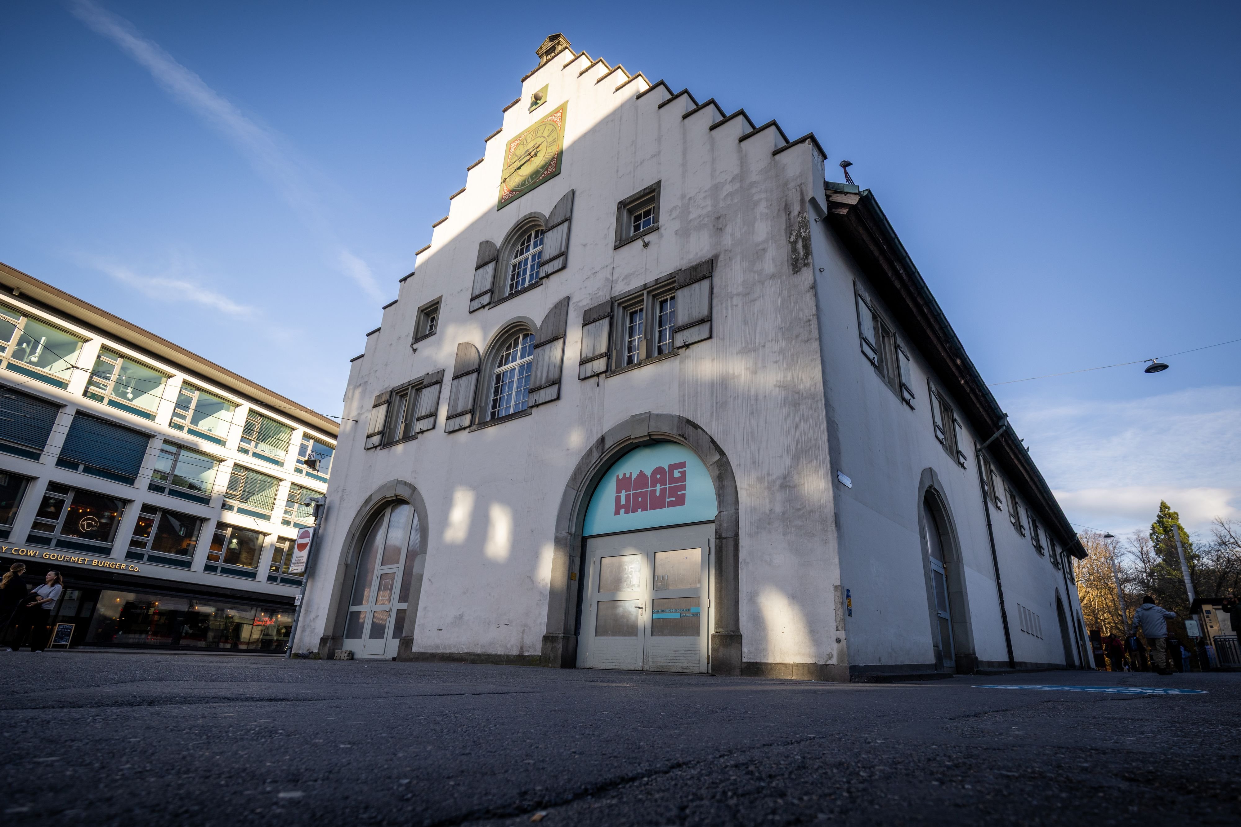 Markt-im-Waaghaus-St-Gallen-Musikalische-Lesung-in-Steckborn-Solidarit-tskonzert-im-St-Galler-R-mpeltum