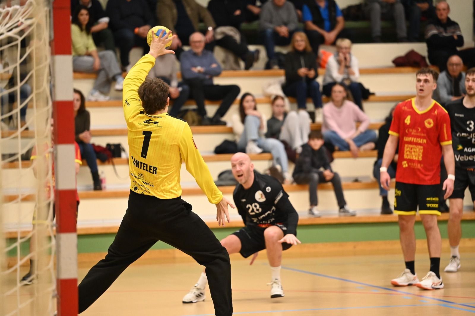 TV-M-hlin-meldet-sich-mit-starkem-Auftritt-zur-ck-und-bleibt-nach-Heimsieg-in-Lauerstellung-in-der-NLB-Tabelle