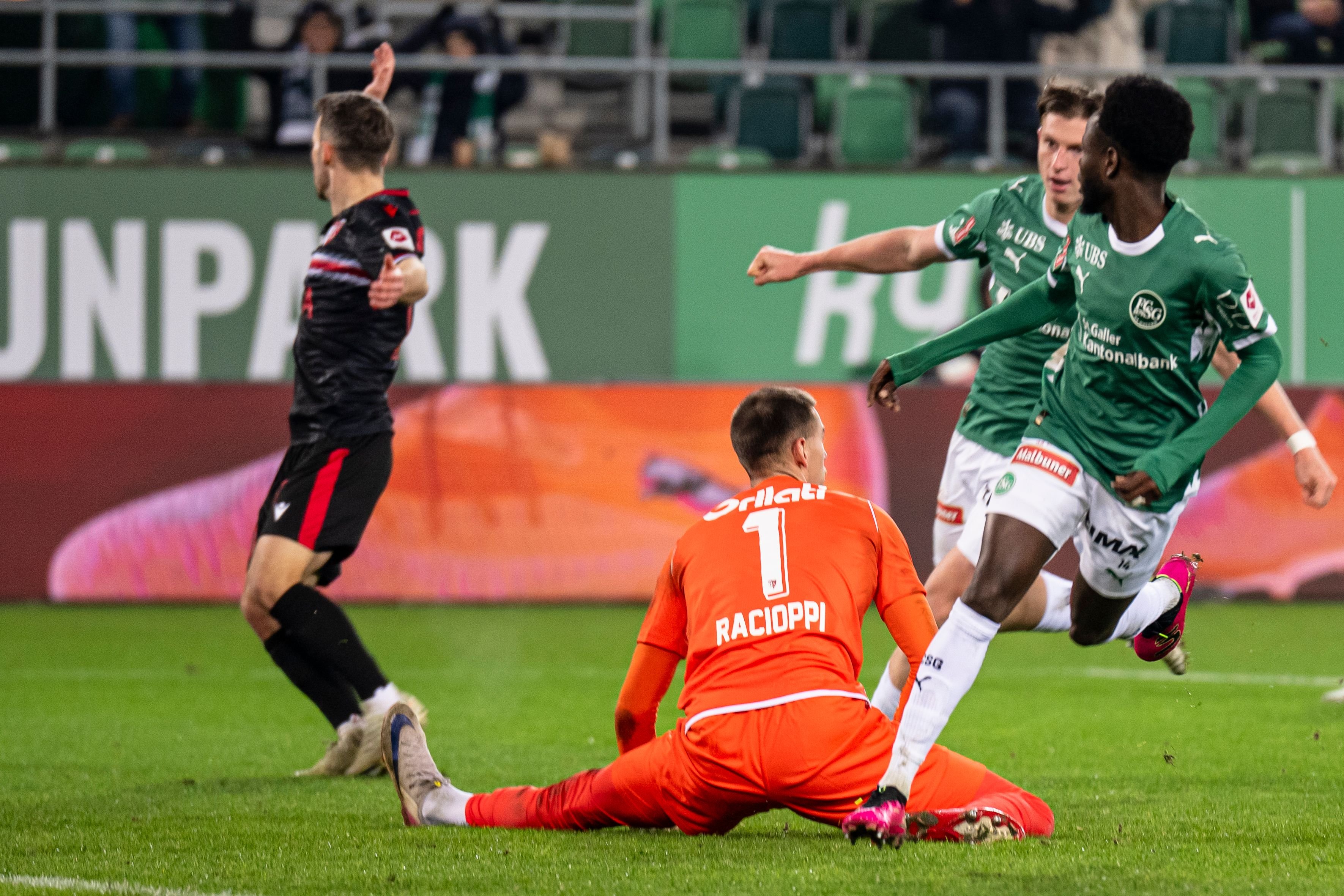 St-Gallen-dreht-beim-3-1-gegen-Sion-nach-der-Pause-auf-und-bleibt-dem-FC-Thun-auf-den-Fersen