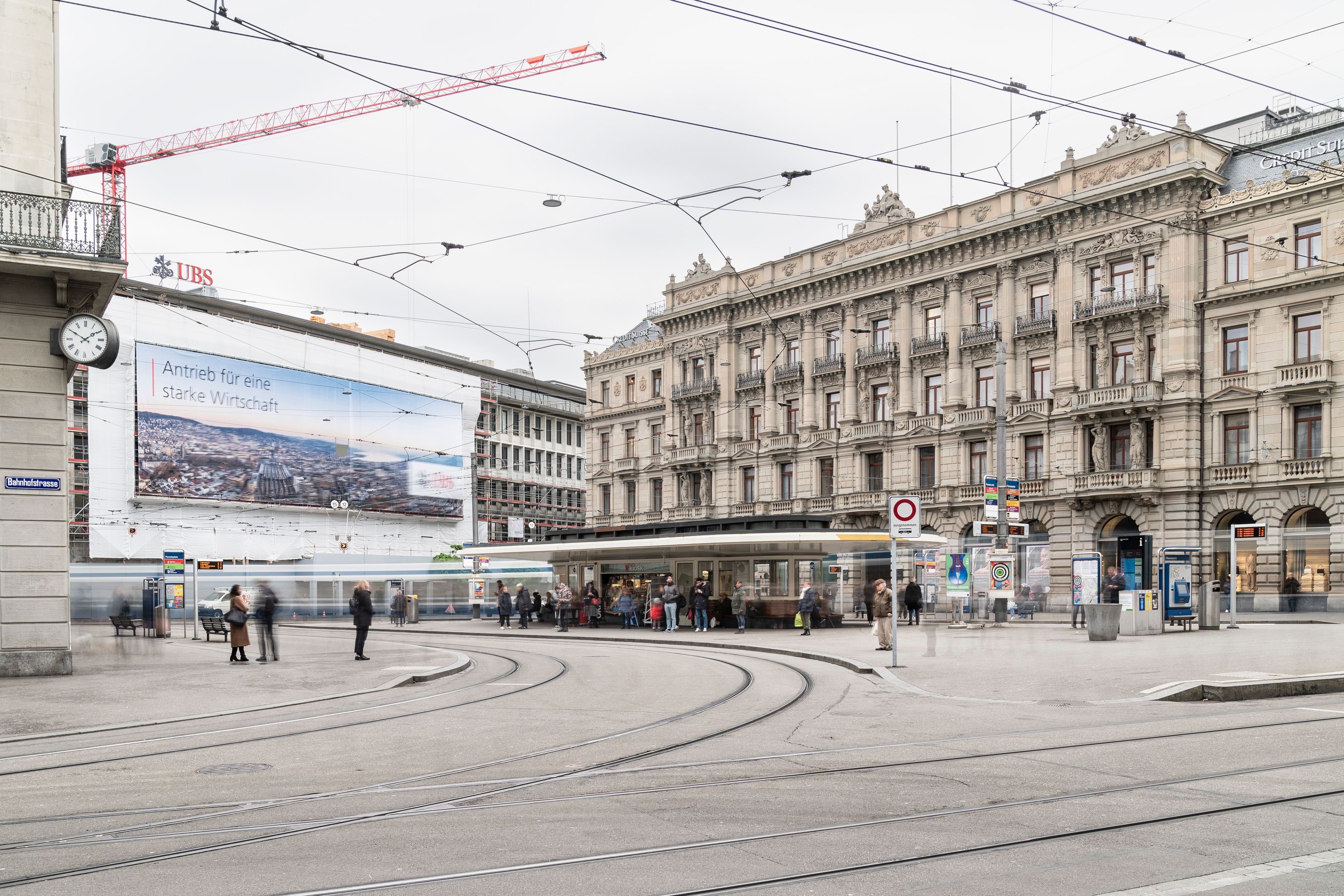 Vier-VBZ-Haltestellen-werden-zu-Caf-s