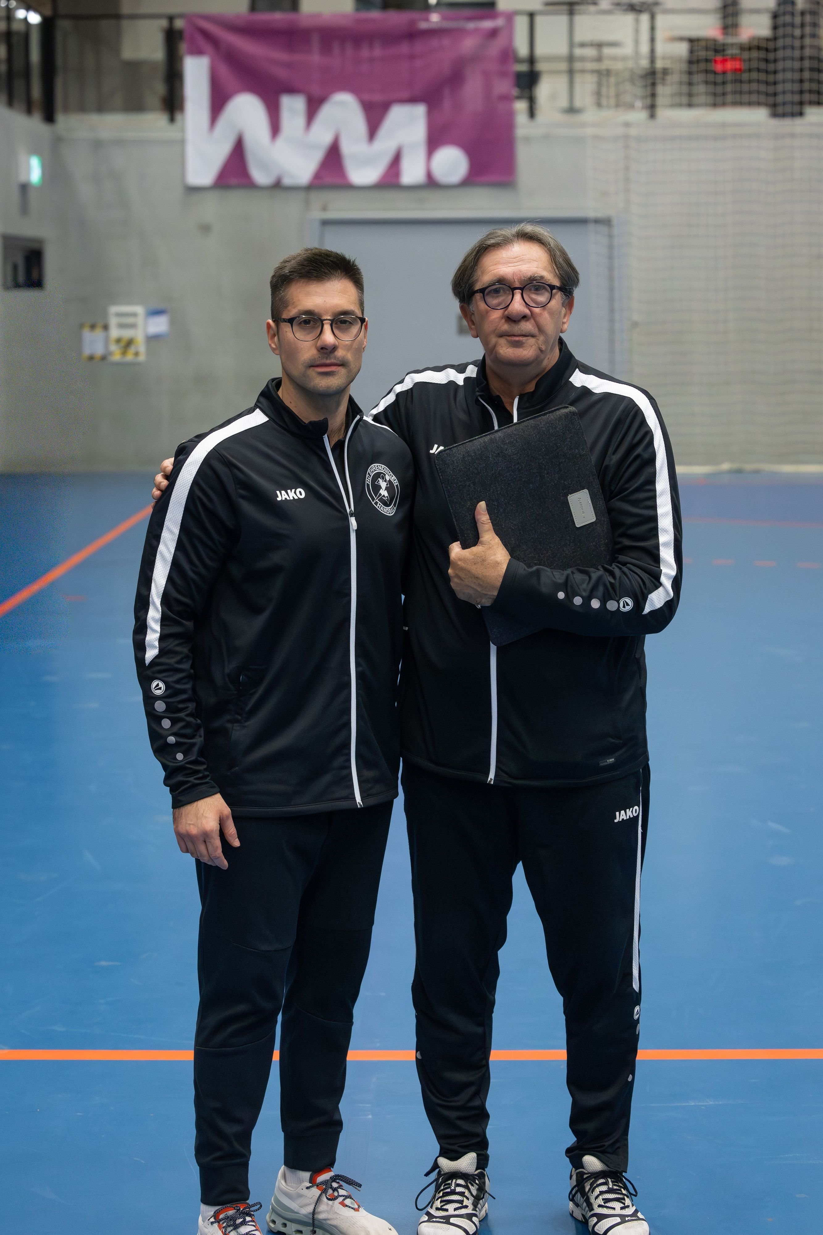 Nach-ber-40-Jahren-Handball-Legende-will-es-am-Ende-noch-einmal-allen-zeigen