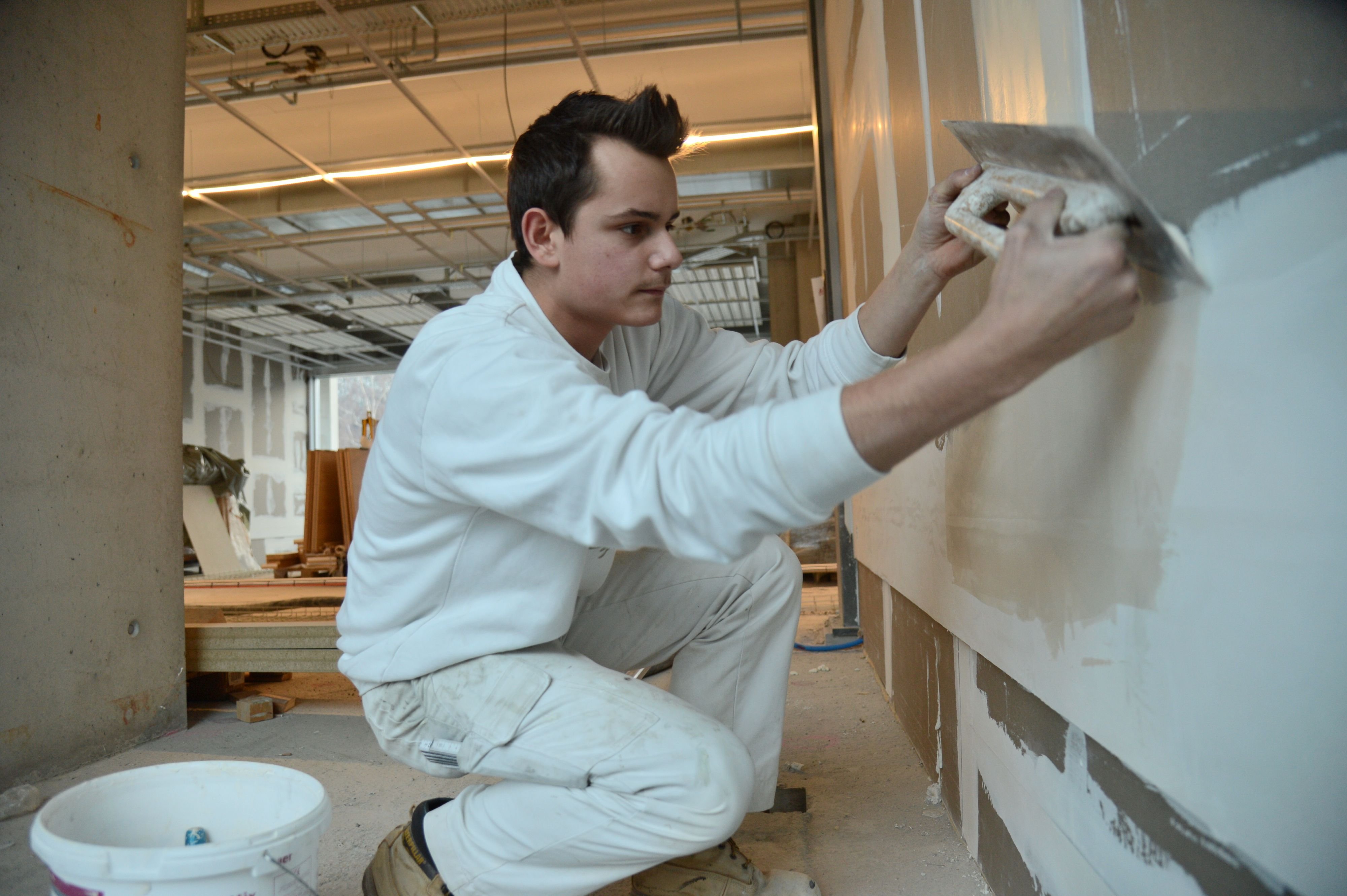 Baselbieter-Maler-und-Gipser-erhalten-in-Zukunft-mehr-Lohn-und-k-rzere-Arbeitszeiten