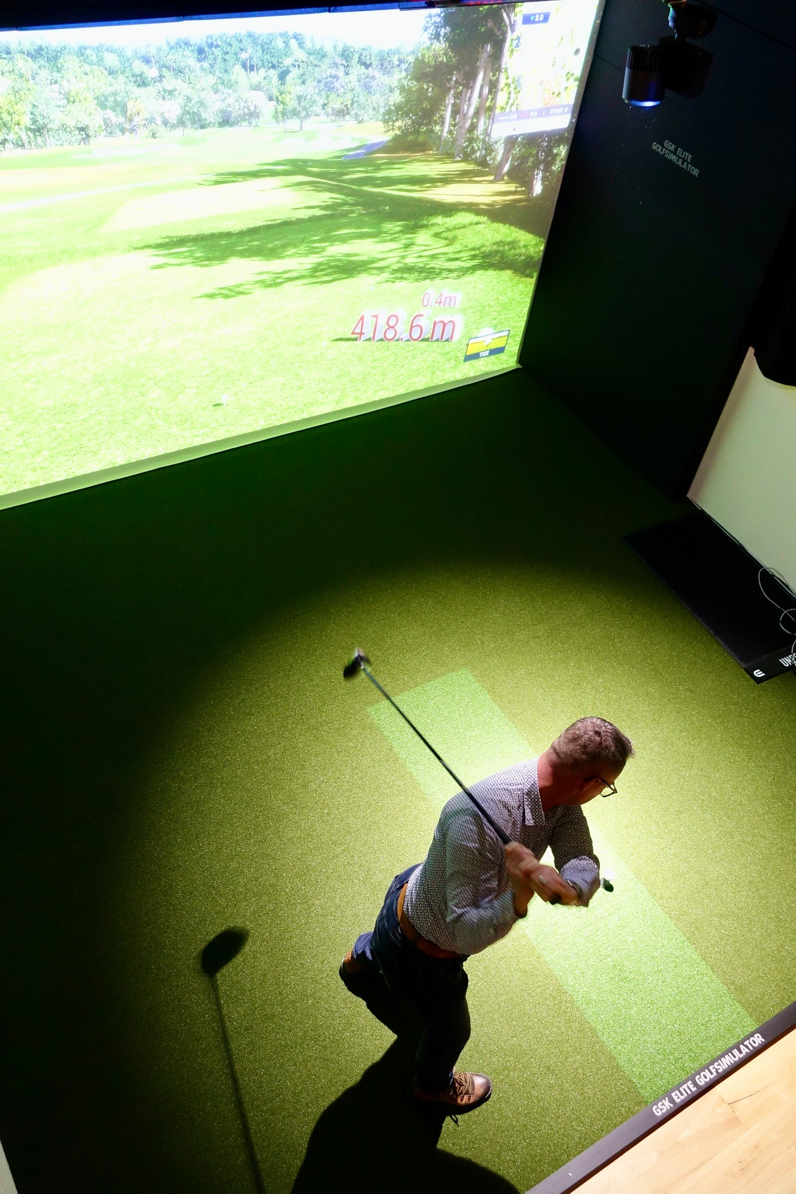 Erste-Indoor-Golfanlage-im-Toggenburg-eingeweiht-Birdie-Golf-will-Profis-und-Anf-nger-anlocken