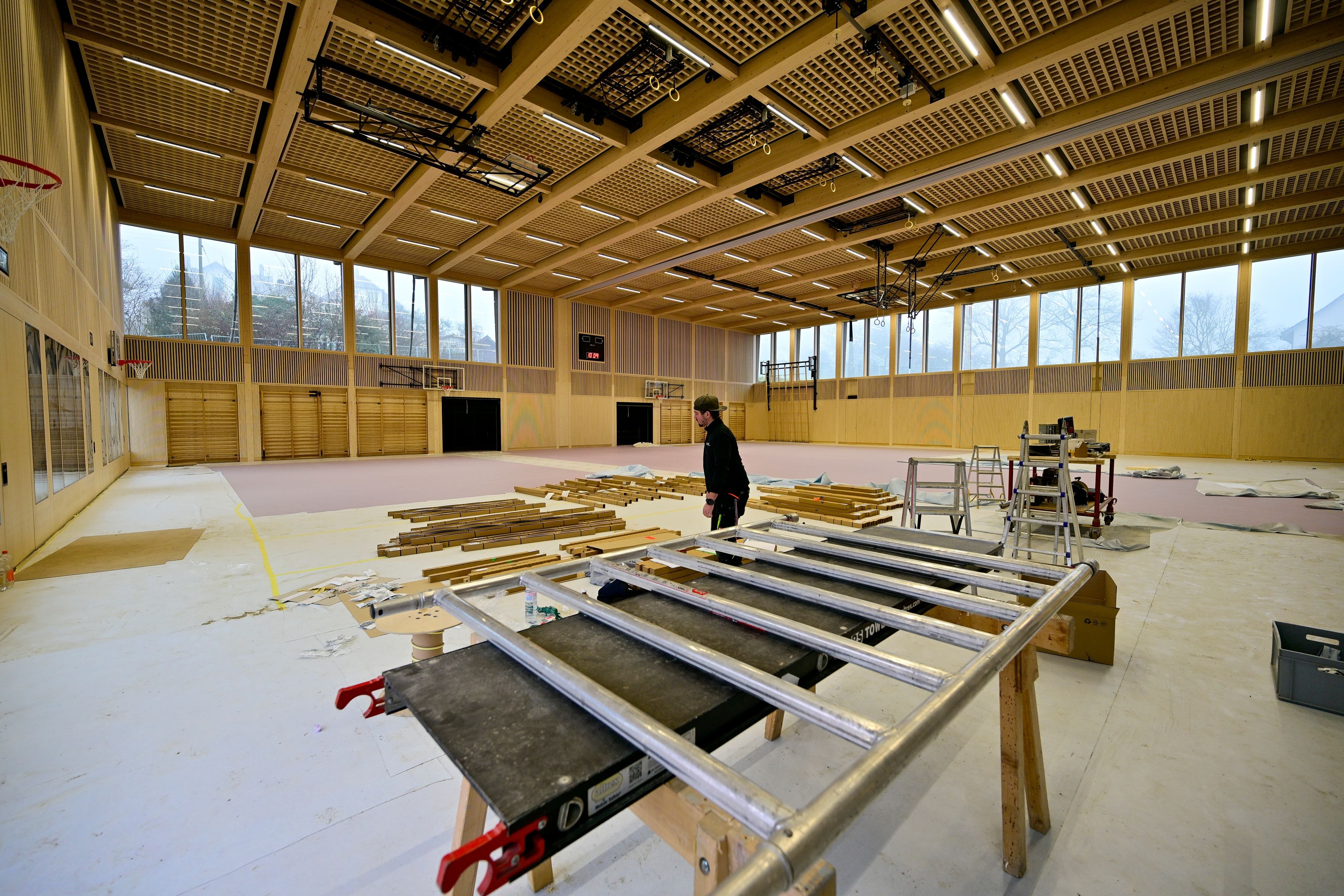 Beim-Schulhaus-Kastels-ist-die-erste-Etappe-fast-abgeschlossen-das-wollte-Fran-ois-Scheidegger-noch-sehen