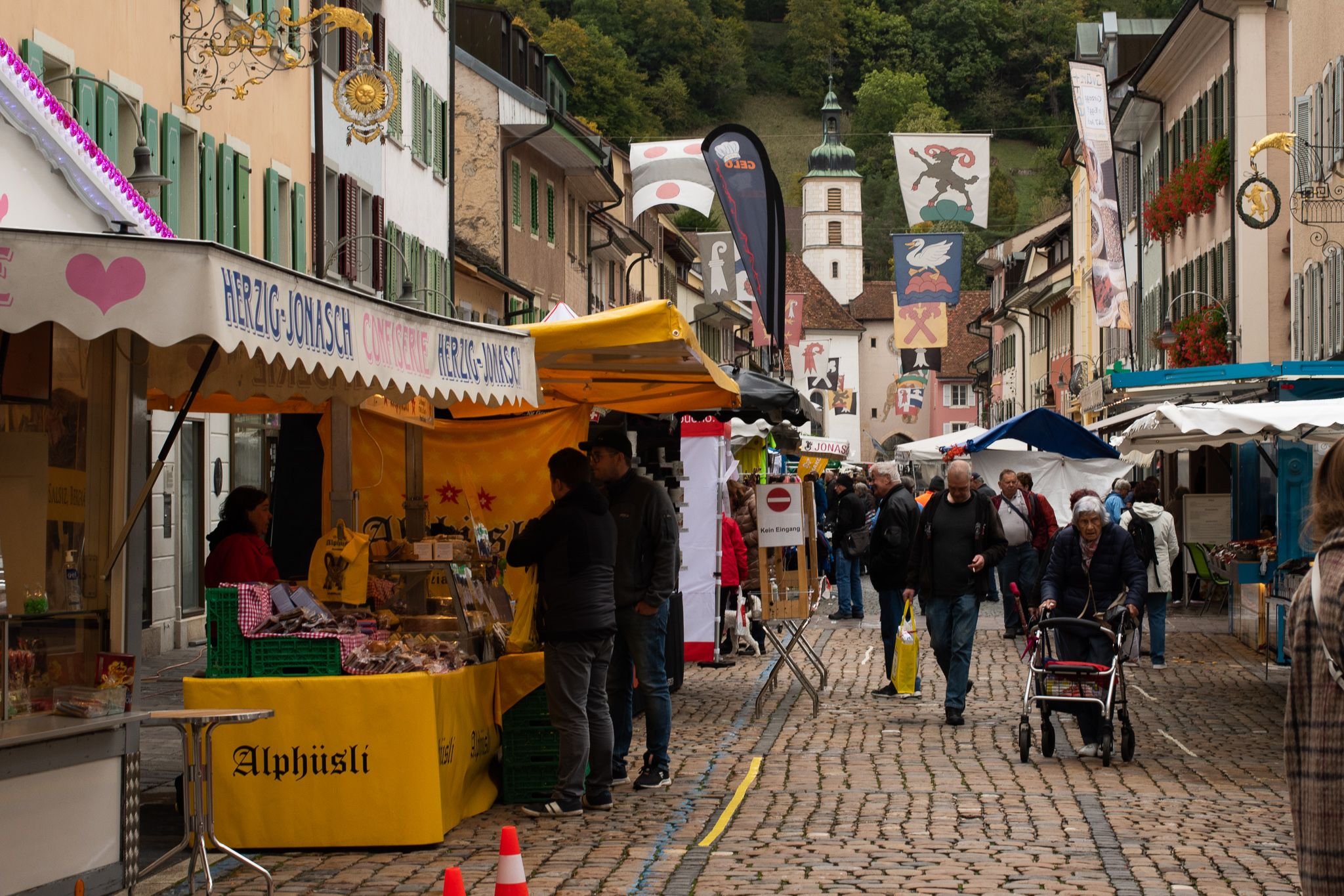 -Es-tut-weh-wenn-ich-sehe-wie-diese-Tradition-untergeht-Laufner-Markttradition-br-ckelt