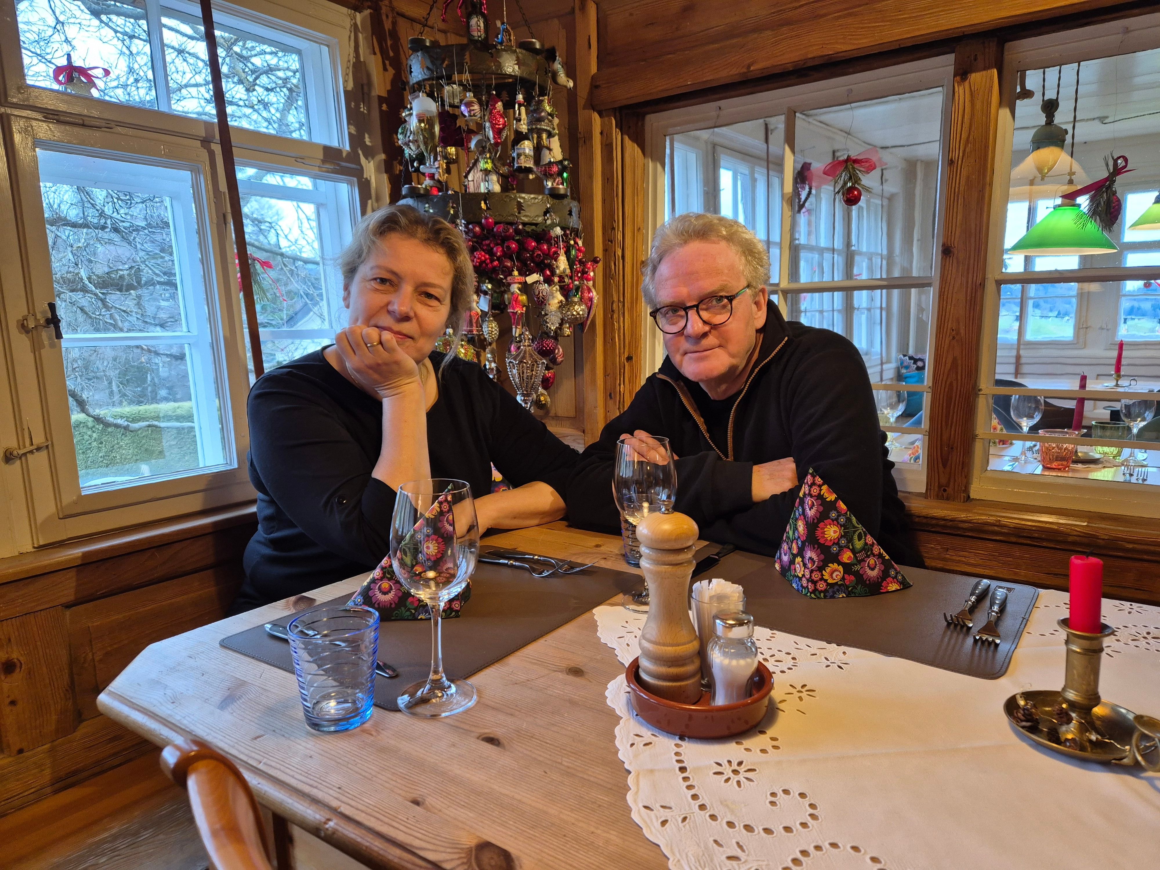 Spekulationen-um-den-Ruhestand-nun-ist-klar-Das-Wirtepaar-des-Urwaldhauses-in-Rehetobel-macht-weiter