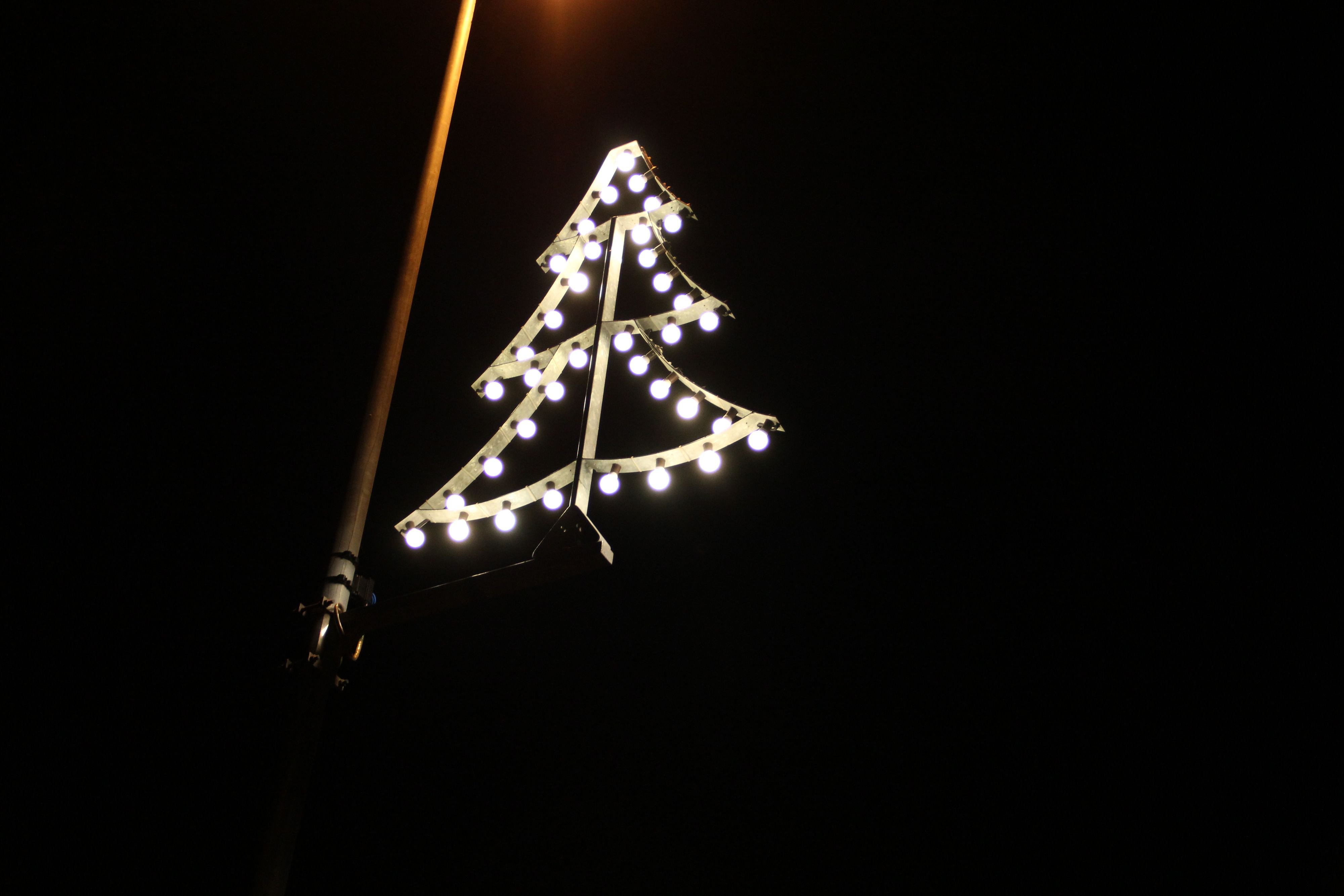 Auch-in-Staad-herrscht-jetzt-Weihnachtsstimmung-dank-der-Weihnachtsbeleuchtung