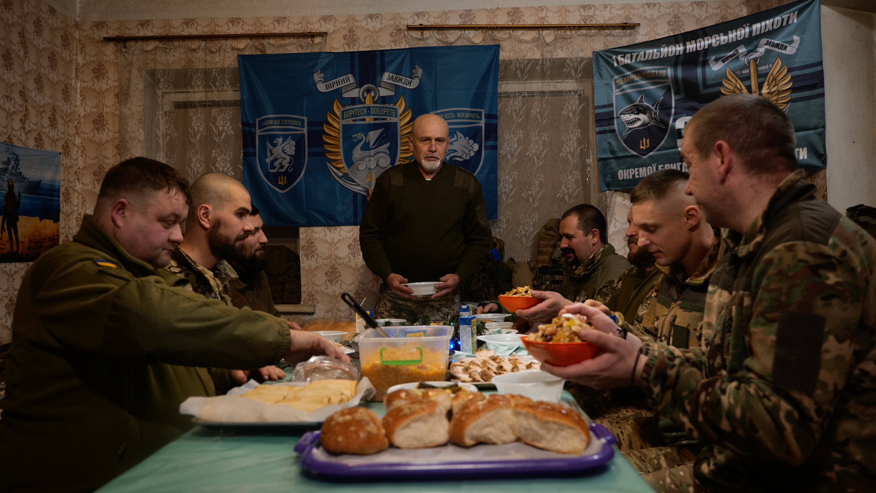 Weit-weg-von-der-Familie-Weihnachtsfest-in-der-Todeszone
