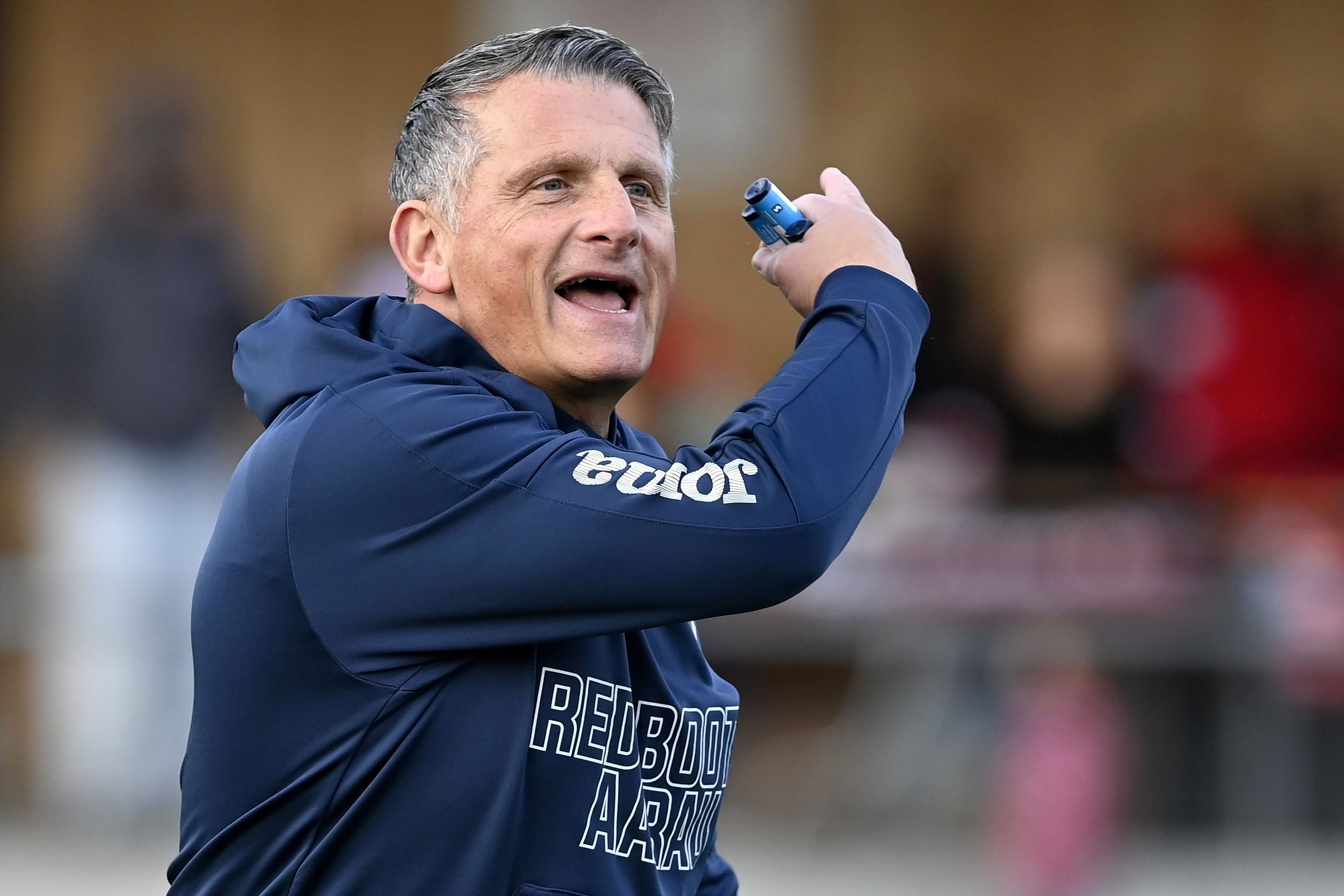 Weitere-Wechsel-bei-den-Red-Boots-Zwei-Trainer-verlassen-den-Klub