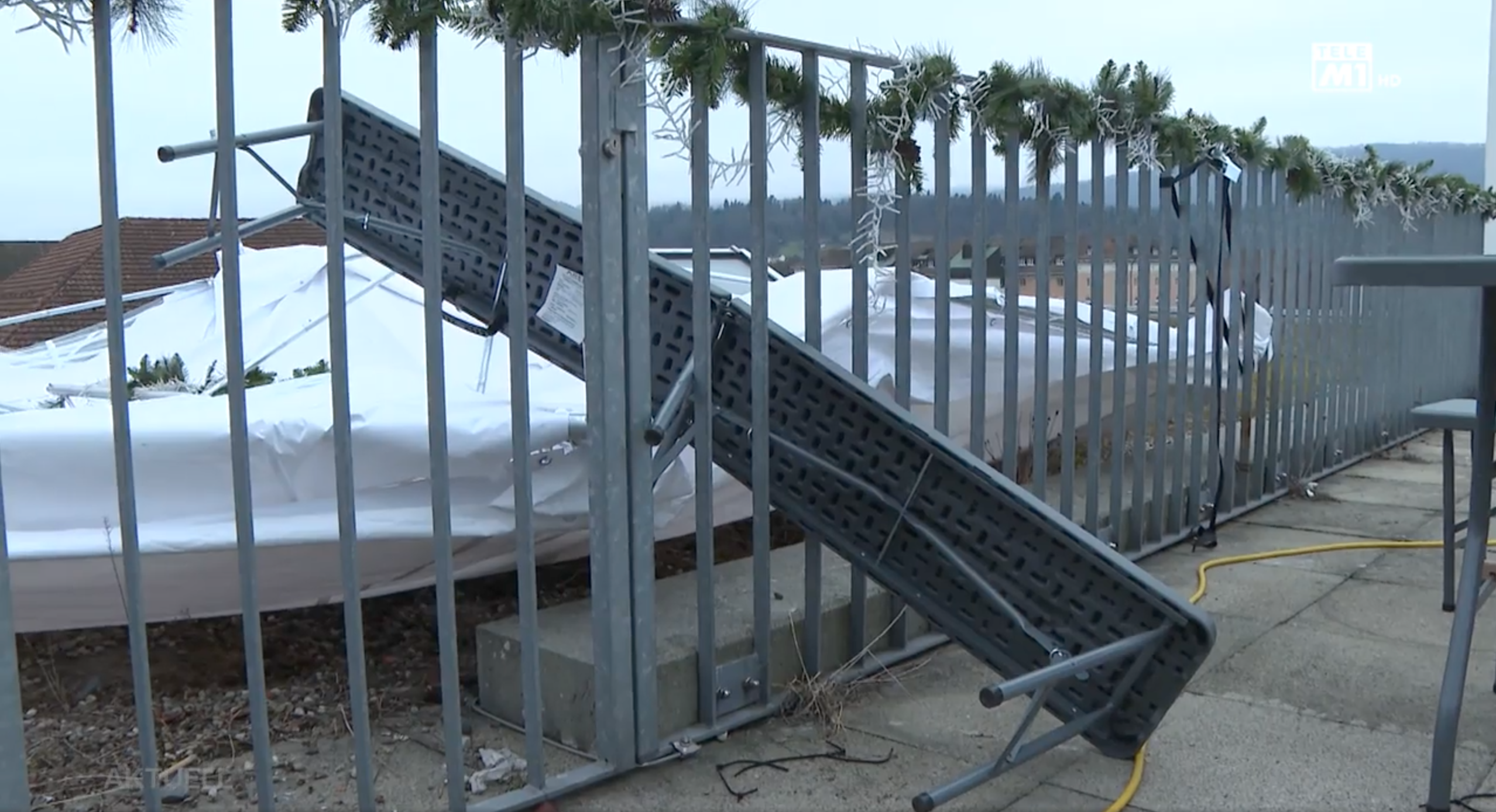 Starker-Wind-sorgt-f-r-grosse-Sch-den-Aarauer-Bistro-bleibt-auf-Schaden-sitzen