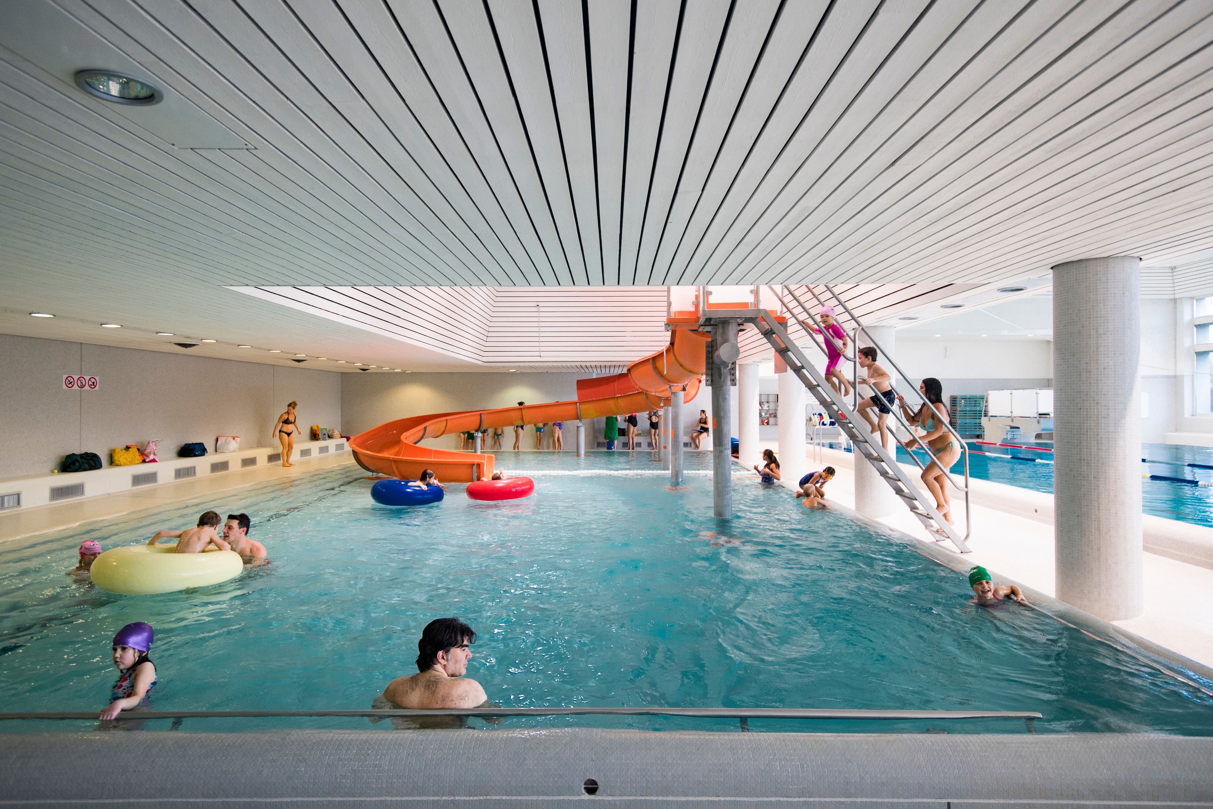 ein-hallenbad-ohne-wasser-gossau-pr-ft-neue-ideen-f-r-das-hallenbad-rosenau