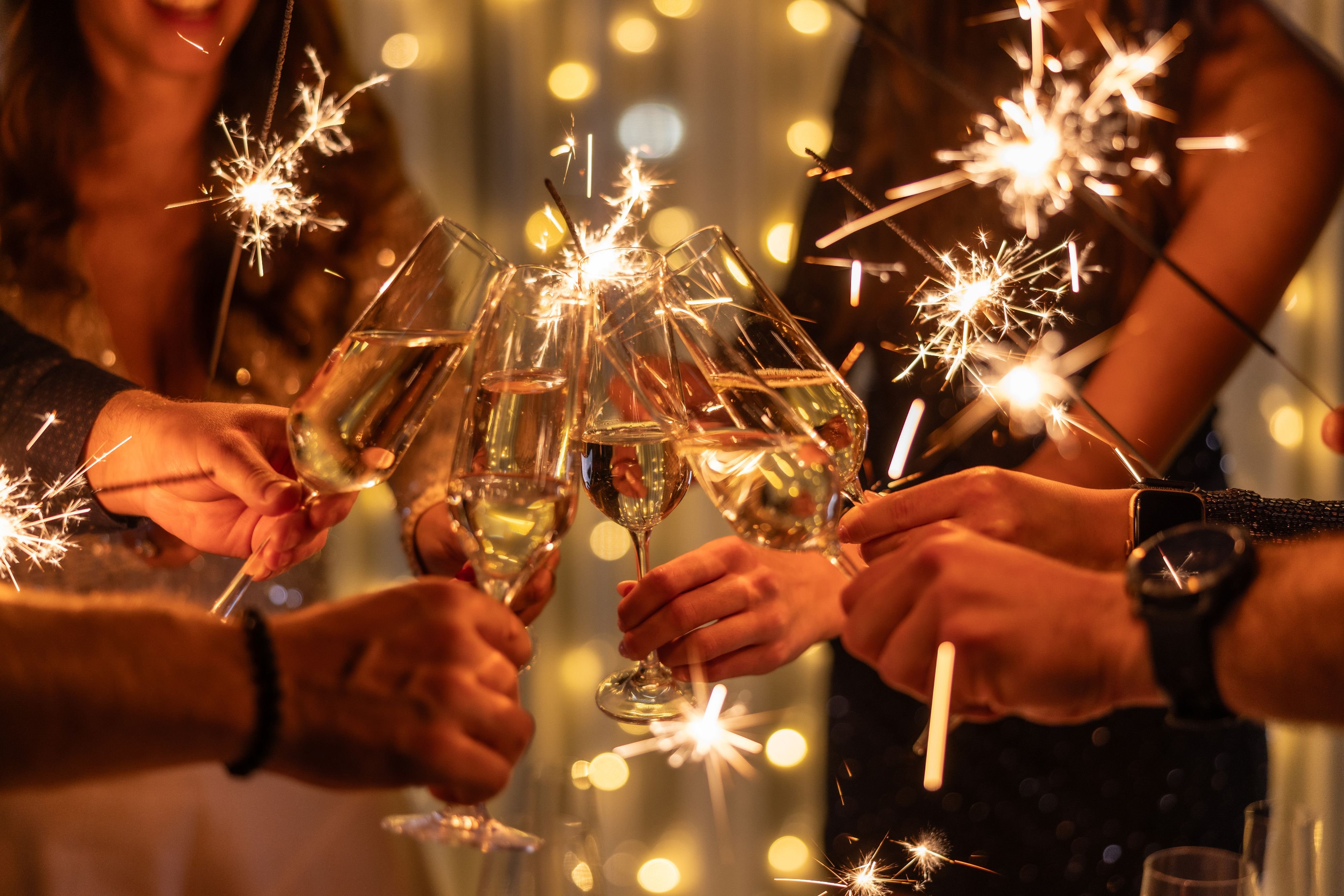 Korken-knallen-und-das-Tanzbein-schwingen-Silvester-feiern-in-St-Gallen-und-Region