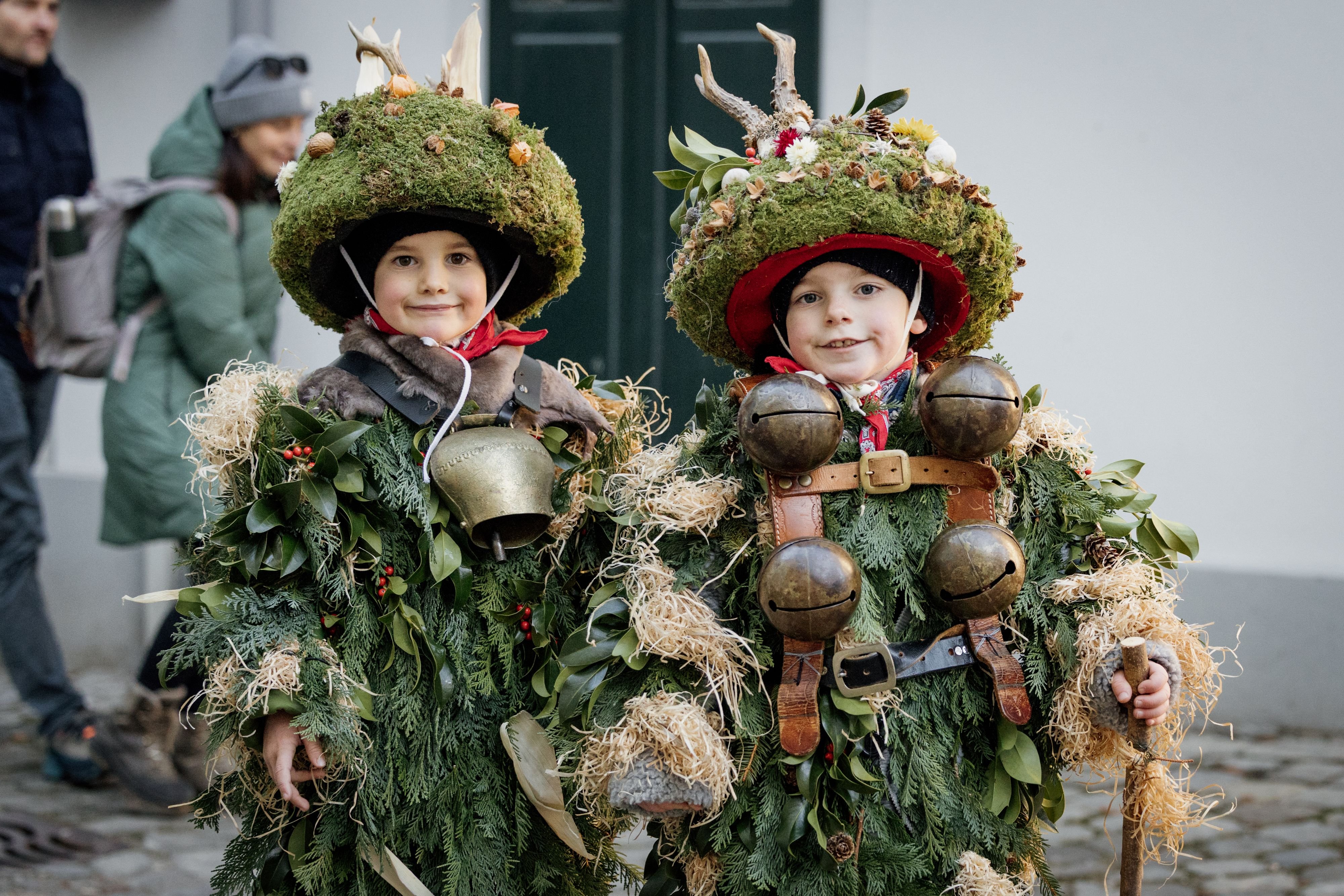 im-appenzellerland-gingen-die-silvesterchl-use-um